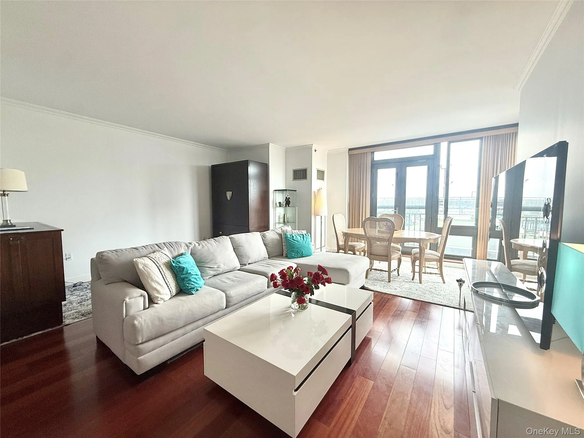 10 City Place, White Plains, NY, 1 Bedroom Bedrooms, 3 Rooms Rooms,1 BathroomBathrooms,Residential Lease,For Rent,City,0,1050436 10 City Place, White Plains, NY, 1 Bedroom Bedrooms, 3 Rooms Rooms,1 BathroomBathrooms,Residential Lease,For Rent,City,0,1050436