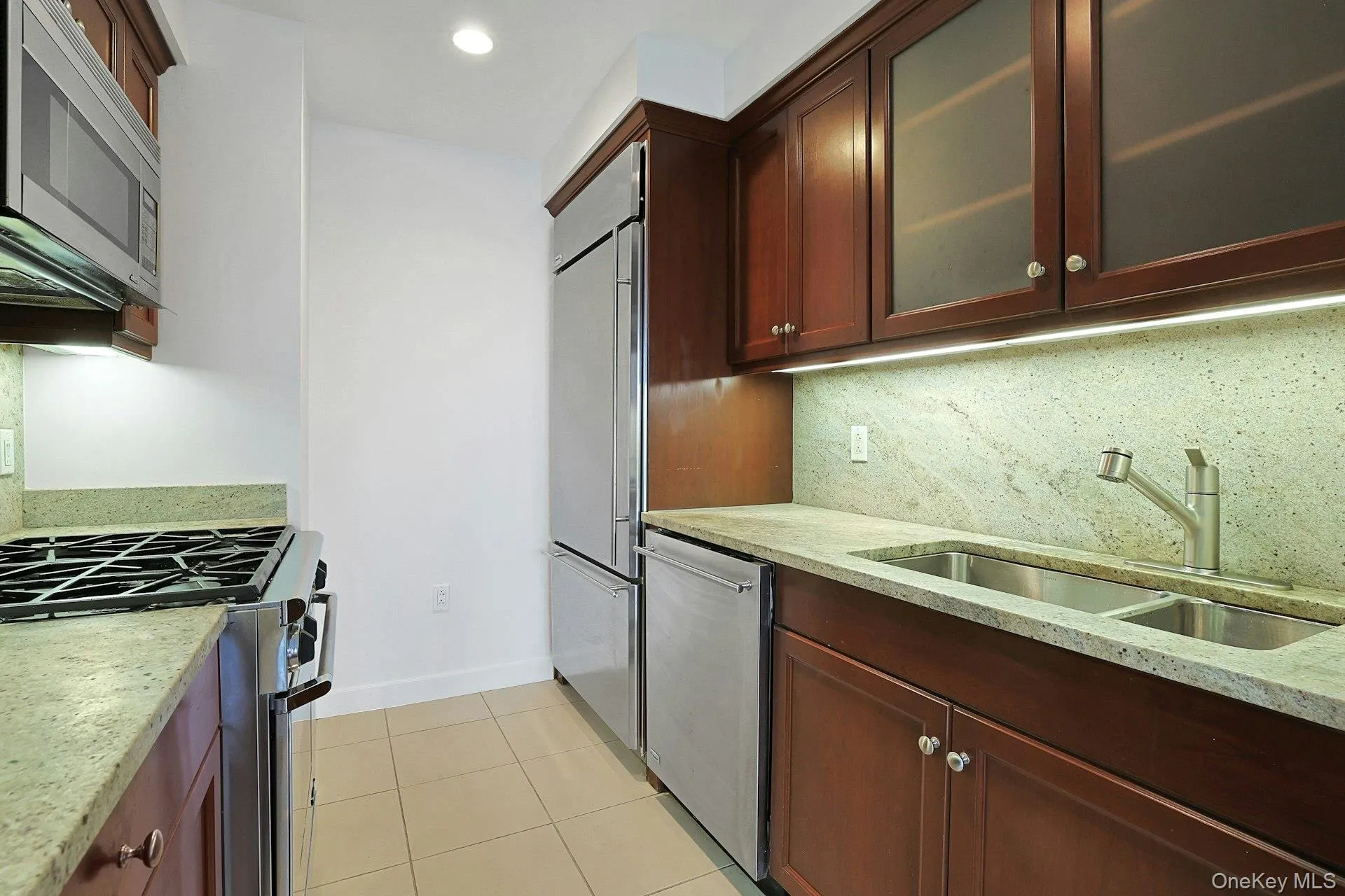 10 City Place, White Plains, NY, 1 Bedroom Bedrooms, 3 Room Rooms,1 BathroomBathrooms,Residential Lease,For Rent,City,0,1050436 10 City Place, White Plains, NY, 1 Bedroom Bedrooms, 3 Room Rooms,1 BathroomBathrooms,Residential Lease,For Rent,City,0,1050436