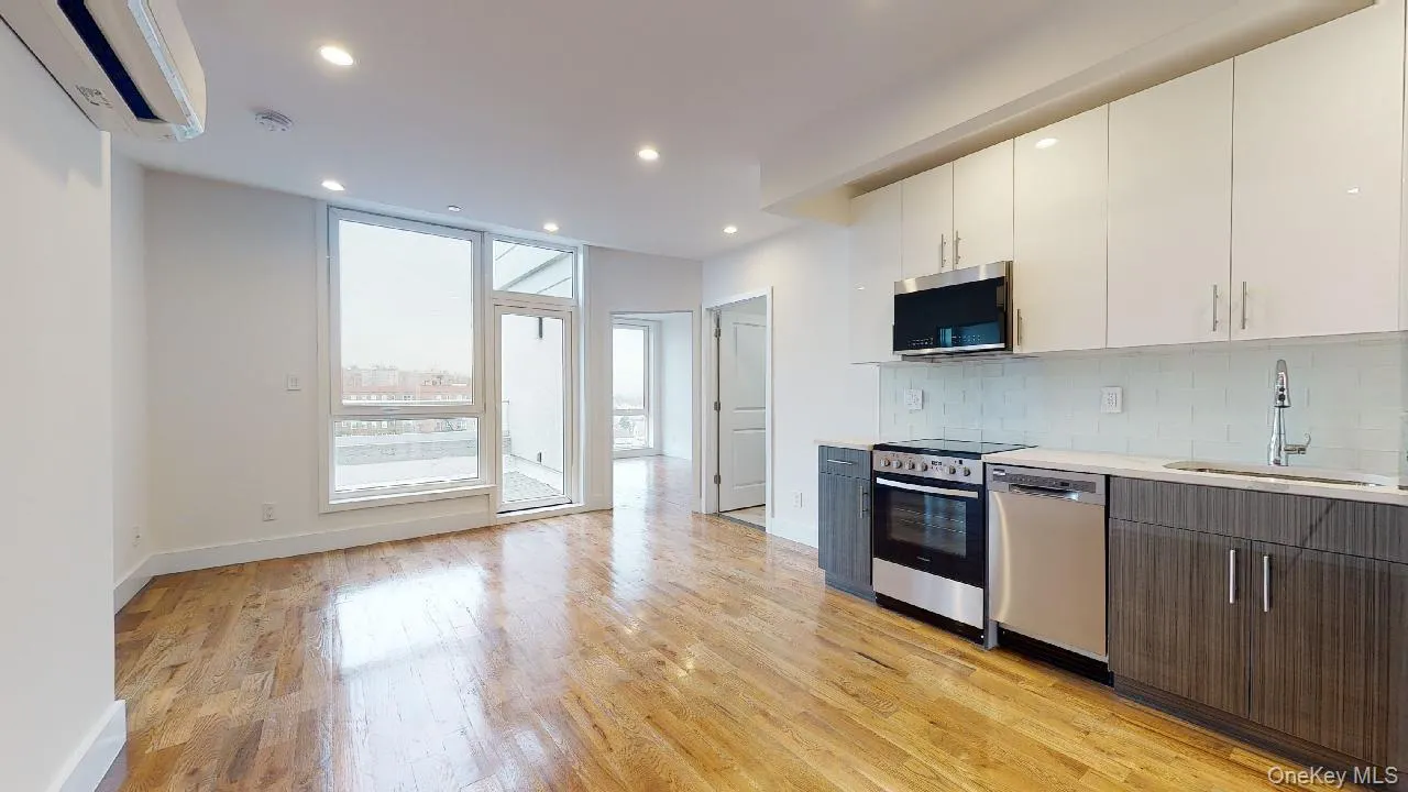 138-28 Queens Boulevard, New York, NY, 2 Bedrooms Bedrooms, 4 Rooms Rooms,1 BathroomBathrooms,Residential Lease,For Rent,Queens,0,1050439 138-28 Queens Boulevard, New York, NY, 2 Bedrooms Bedrooms, 4 Rooms Rooms,1 BathroomBathrooms,Residential Lease,For Rent,Queens,0,1050439