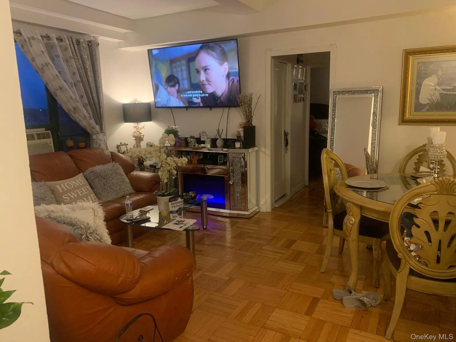 1700 Metropolitan Avenue, New York, NY, 1 Bedroom Bedrooms, 4 Rooms Rooms,1 BathroomBathrooms,Residential,For Rent,Metropolitan,0,1050441 1700 Metropolitan Avenue, New York, NY, 1 Bedroom Bedrooms, 4 Rooms Rooms,1 BathroomBathrooms,Residential,For Rent,Metropolitan,0,1050441