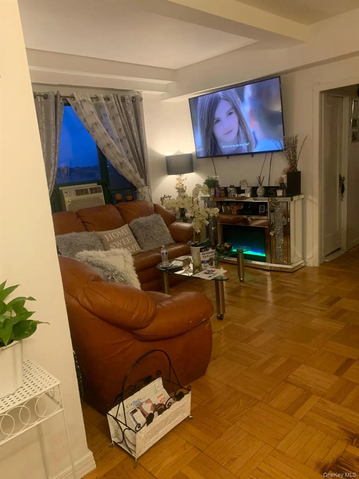 1700 Metropolitan Avenue, New York, NY, 1 Bedroom Bedrooms, 4 Rooms Rooms,1 BathroomBathrooms,Residential,For Rent,Metropolitan,0,1050441 1700 Metropolitan Avenue, New York, NY, 1 Bedroom Bedrooms, 4 Rooms Rooms,1 BathroomBathrooms,Residential,For Rent,Metropolitan,0,1050441