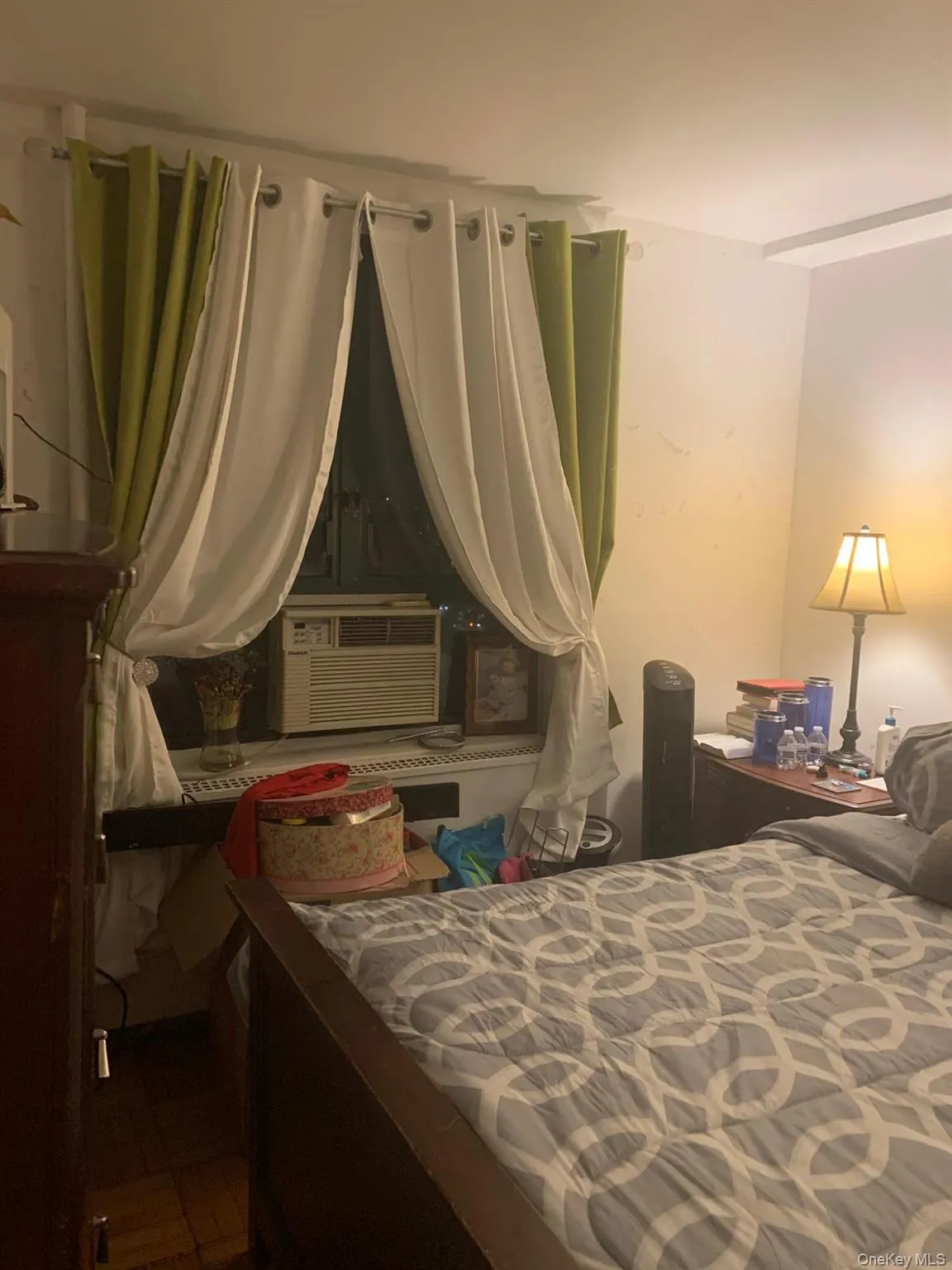 1700 Metropolitan Avenue, New York, NY, 1 Bedroom Bedrooms, 4 Rooms Rooms,1 BathroomBathrooms,Residential,For Rent,Metropolitan,0,1050441 1700 Metropolitan Avenue, New York, NY, 1 Bedroom Bedrooms, 4 Rooms Rooms,1 BathroomBathrooms,Residential,For Rent,Metropolitan,0,1050441