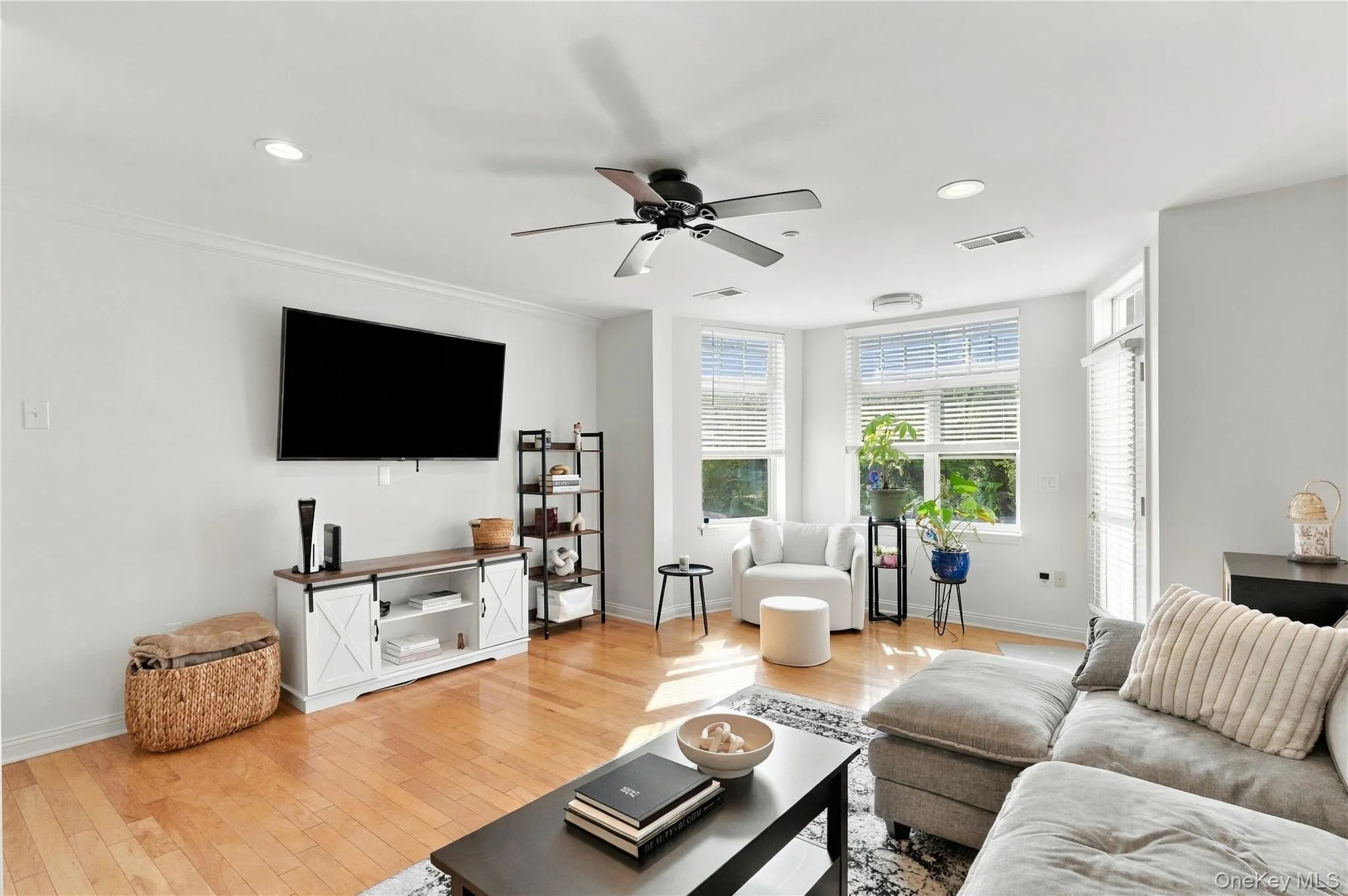3102 Leeward Drive, Haverstraw, NY, 1 Bedroom Bedrooms, 4 Rooms Rooms,1 BathroomBathrooms,Residential,For Rent,Leeward,0,1050443 3102 Leeward Drive, Haverstraw, NY, 1 Bedroom Bedrooms, 4 Rooms Rooms,1 BathroomBathrooms,Residential,For Rent,Leeward,0,1050443