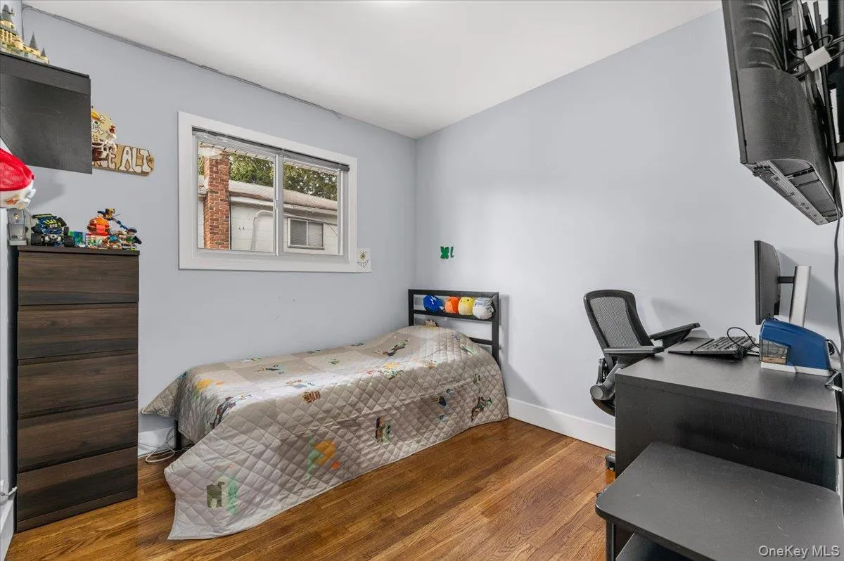 187 Catherine Street, North Hempstead, NY, 4 Bedrooms Bedrooms, 7 Rooms Rooms,2 BathroomsBathrooms,Residential,For Rent,Catherine,0,1050452 187 Catherine Street, North Hempstead, NY, 4 Bedrooms Bedrooms, 7 Rooms Rooms,2 BathroomsBathrooms,Residential,For Rent,Catherine,0,1050452