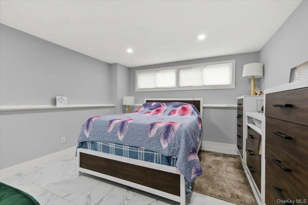 187 Catherine Street, North Hempstead, NY, 4 Bedrooms Bedrooms, 7 Rooms Rooms,2 BathroomsBathrooms,Residential,For Rent,Catherine,0,1050452 187 Catherine Street, North Hempstead, NY, 4 Bedrooms Bedrooms, 7 Rooms Rooms,2 BathroomsBathrooms,Residential,For Rent,Catherine,0,1050452