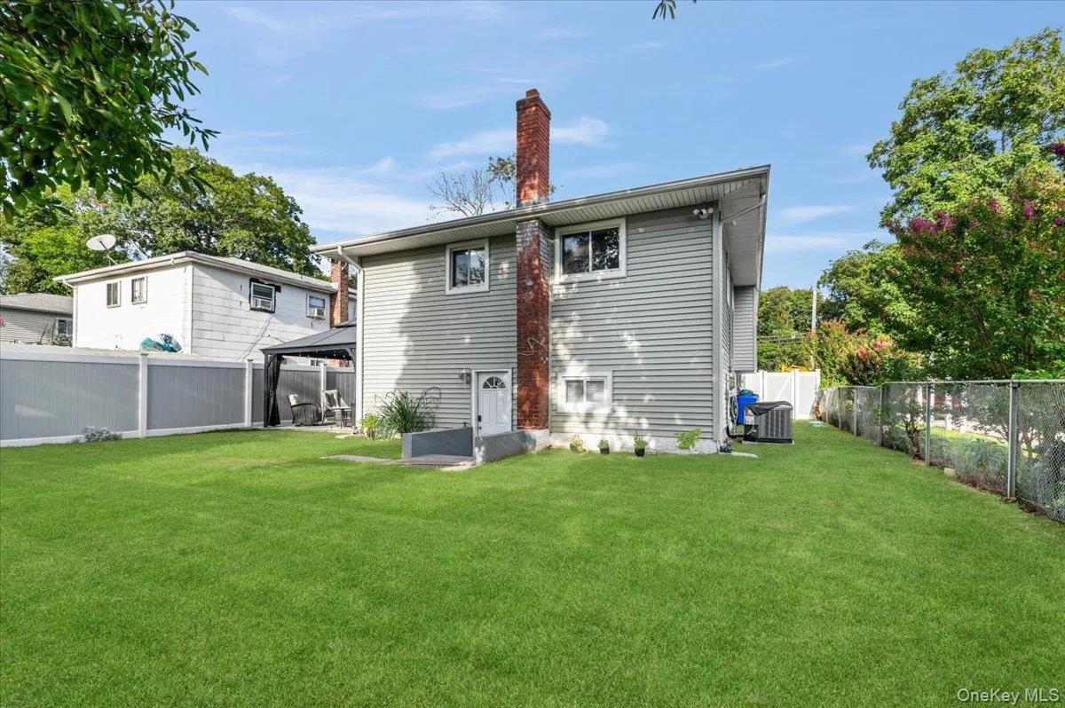 187 Catherine Street, North Hempstead, NY, 4 Bedrooms Bedrooms, 7 Rooms Rooms,2 BathroomsBathrooms,Residential,For Rent,Catherine,0,1050452 187 Catherine Street, North Hempstead, NY, 4 Bedrooms Bedrooms, 7 Rooms Rooms,2 BathroomsBathrooms,Residential,For Rent,Catherine,0,1050452