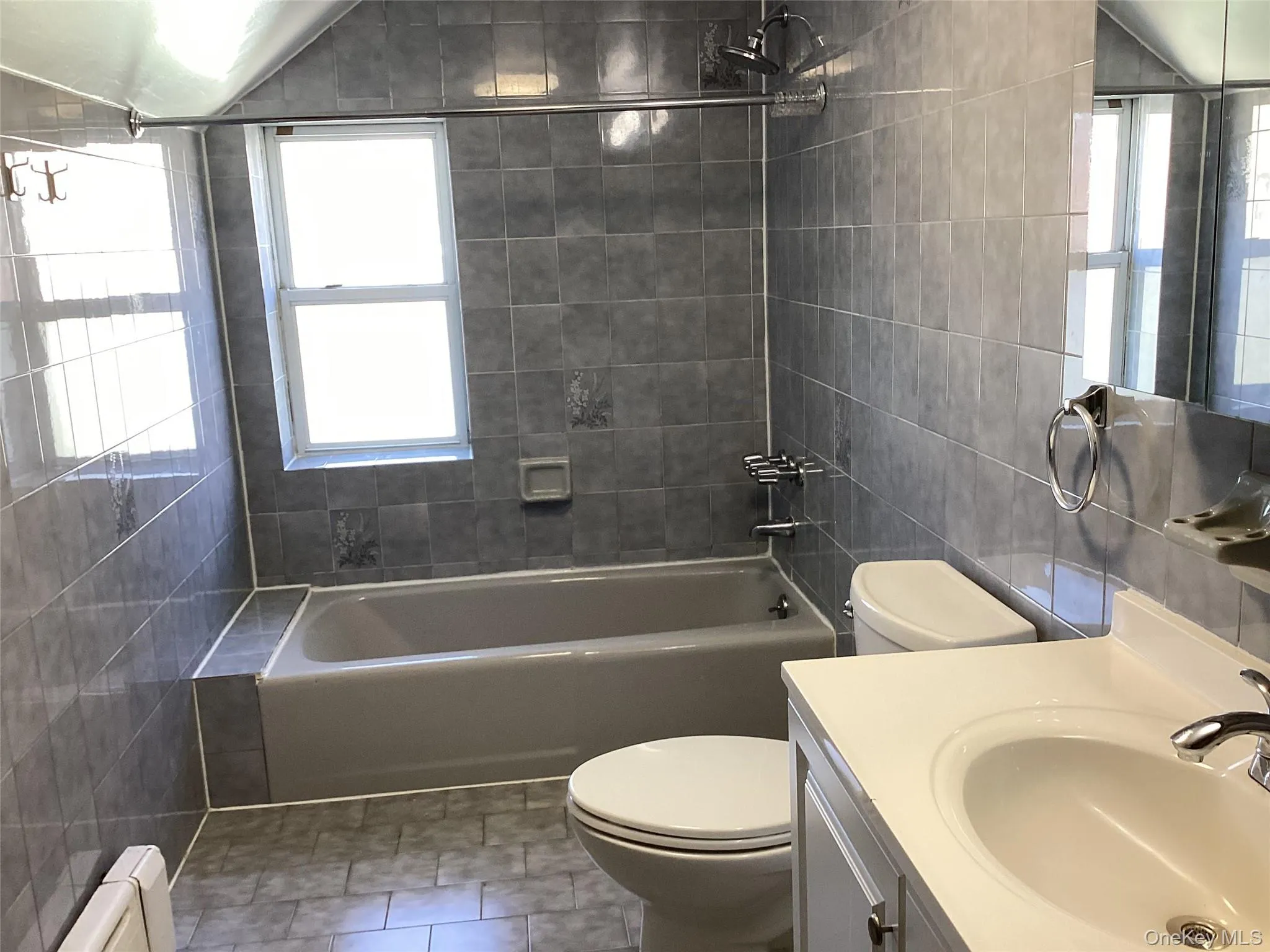 6124 169th Street, New York, NY, 3 Bedroom Bedrooms, 6 Room Rooms,1 BathroomBathrooms,Residential Lease,For Rent,169th,0,1050453 6124 169th Street, New York, NY, 3 Bedroom Bedrooms, 6 Room Rooms,1 BathroomBathrooms,Residential Lease,For Rent,169th,0,1050453