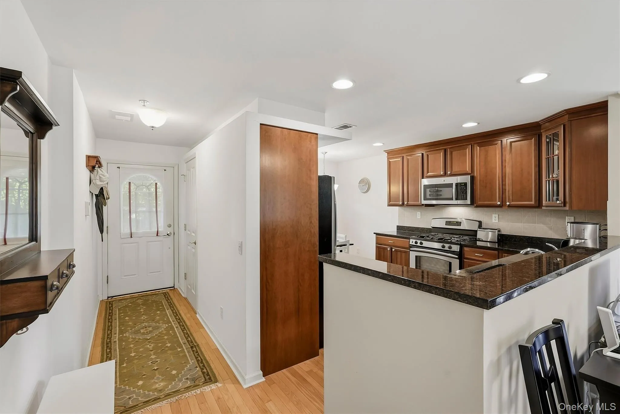 111 Highridge Court, Peekskill, NY, 2 Bedrooms Bedrooms, 5 Rooms Rooms,2 BathroomsBathrooms,Residential,For Rent,Highridge,0,1050463 111 Highridge Court, Peekskill, NY, 2 Bedrooms Bedrooms, 5 Rooms Rooms,2 BathroomsBathrooms,Residential,For Rent,Highridge,0,1050463