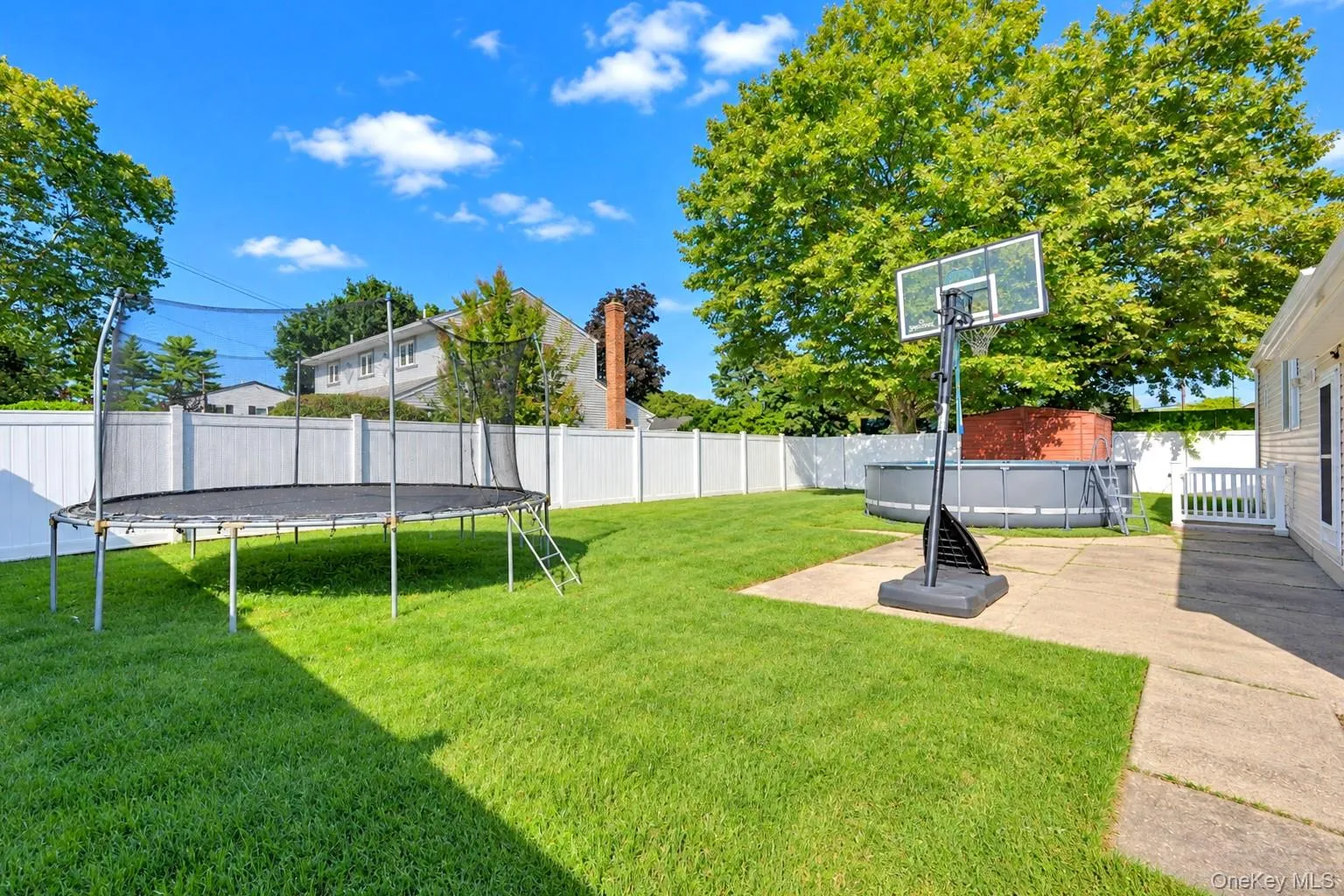11 Palm Street, Islip, NY, 4 Bedrooms Bedrooms, 9 Rooms Rooms,3 BathroomsBathrooms,Residential,For Rent,Palm,0,1050466 11 Palm Street, Islip, NY, 4 Bedrooms Bedrooms, 9 Rooms Rooms,3 BathroomsBathrooms,Residential,For Rent,Palm,0,1050466