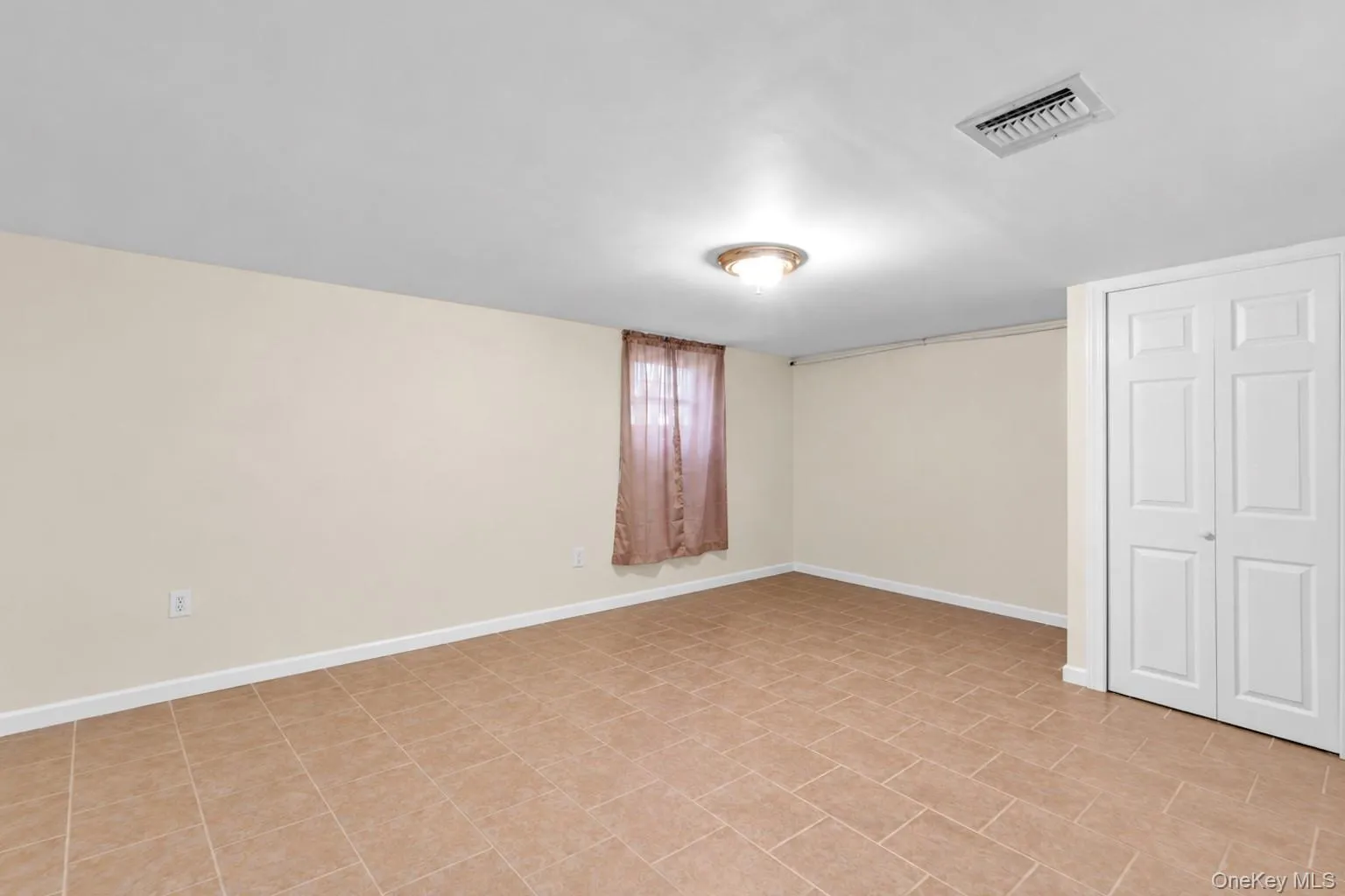 11 Palm Street, Islip, NY, 4 Bedrooms Bedrooms, 9 Rooms Rooms,3 BathroomsBathrooms,Residential,For Rent,Palm,0,1050466 11 Palm Street, Islip, NY, 4 Bedrooms Bedrooms, 9 Rooms Rooms,3 BathroomsBathrooms,Residential,For Rent,Palm,0,1050466