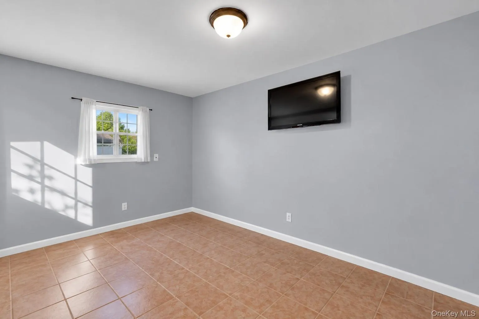 11 Palm Street, Islip, NY, 4 Bedrooms Bedrooms, 9 Rooms Rooms,3 BathroomsBathrooms,Residential,For Rent,Palm,0,1050466 11 Palm Street, Islip, NY, 4 Bedrooms Bedrooms, 9 Rooms Rooms,3 BathroomsBathrooms,Residential,For Rent,Palm,0,1050466