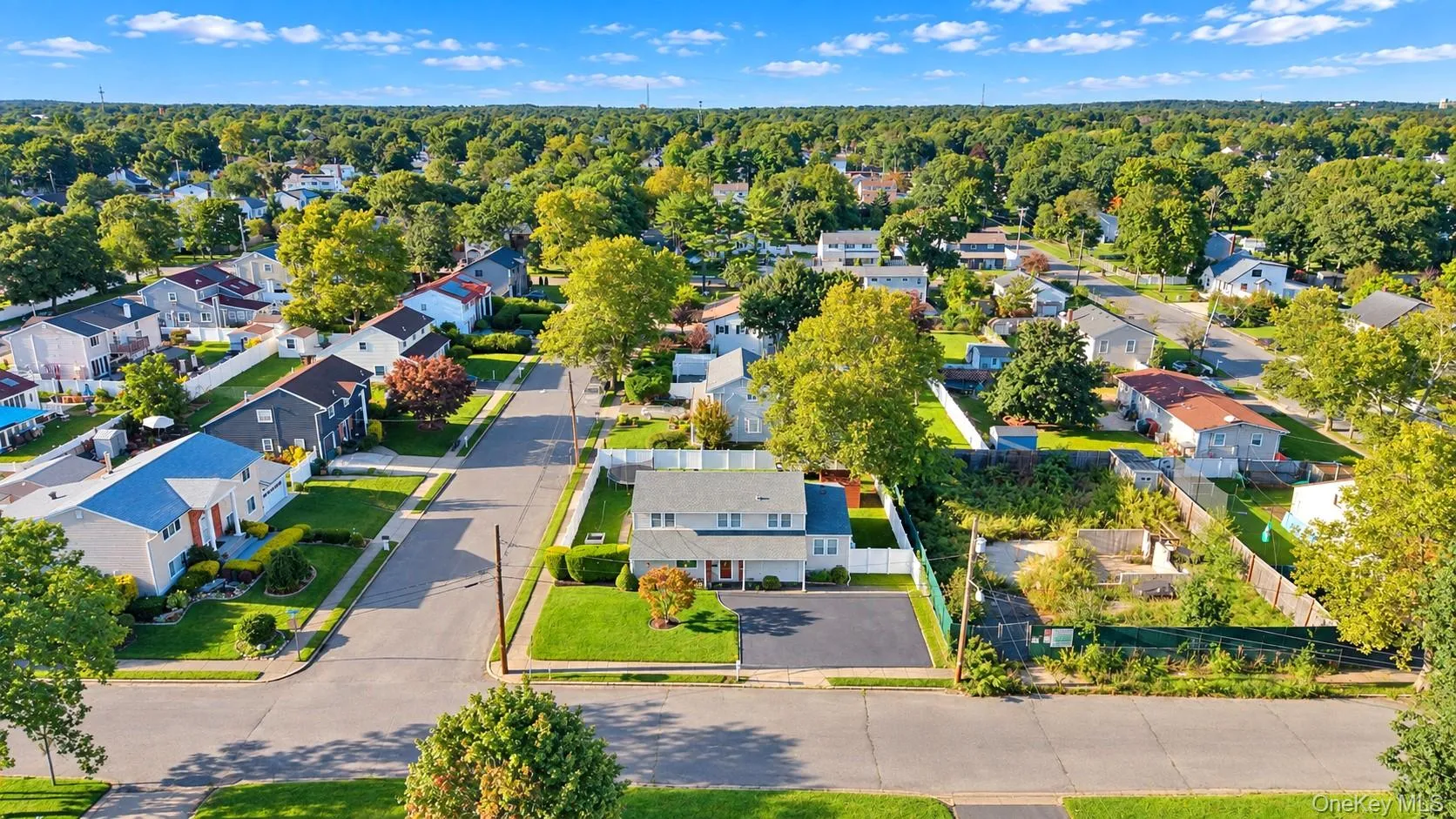11 Palm Street, Islip, NY, 4 Bedrooms Bedrooms, 9 Rooms Rooms,3 BathroomsBathrooms,Residential,For Rent,Palm,0,1050466 11 Palm Street, Islip, NY, 4 Bedrooms Bedrooms, 9 Rooms Rooms,3 BathroomsBathrooms,Residential,For Rent,Palm,0,1050466