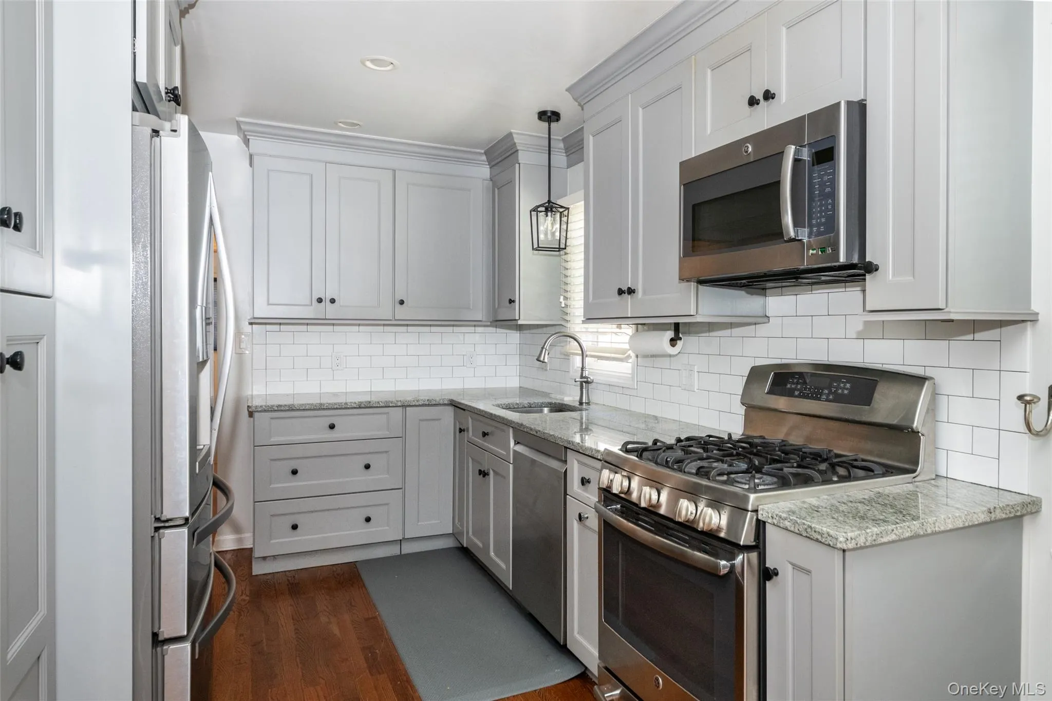 7 Ronalds Avenue, New Rochelle, NY, 4 Bedrooms Bedrooms, 8 Rooms Rooms,3 BathroomsBathrooms,Residential Lease,For Rent,Ronalds,0,1050471 7 Ronalds Avenue, New Rochelle, NY, 4 Bedrooms Bedrooms, 8 Rooms Rooms,3 BathroomsBathrooms,Residential Lease,For Rent,Ronalds,0,1050471