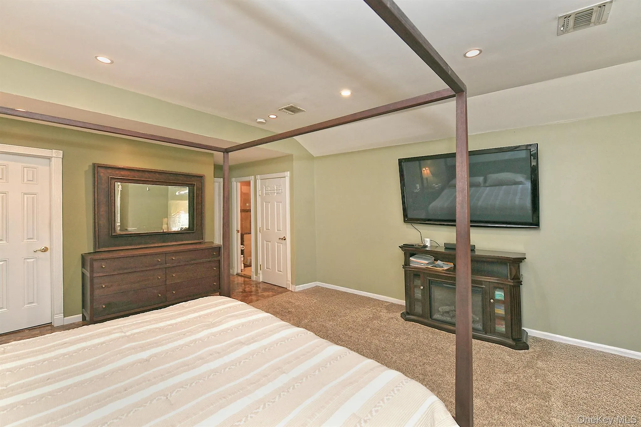3730 Bernard Drive, Hempstead, NY, 4 Bedrooms Bedrooms, 9 Rooms Rooms,3 BathroomsBathrooms,Residential,For Rent,Bernard,0,1050473 3730 Bernard Drive, Hempstead, NY, 4 Bedrooms Bedrooms, 9 Rooms Rooms,3 BathroomsBathrooms,Residential,For Rent,Bernard,0,1050473