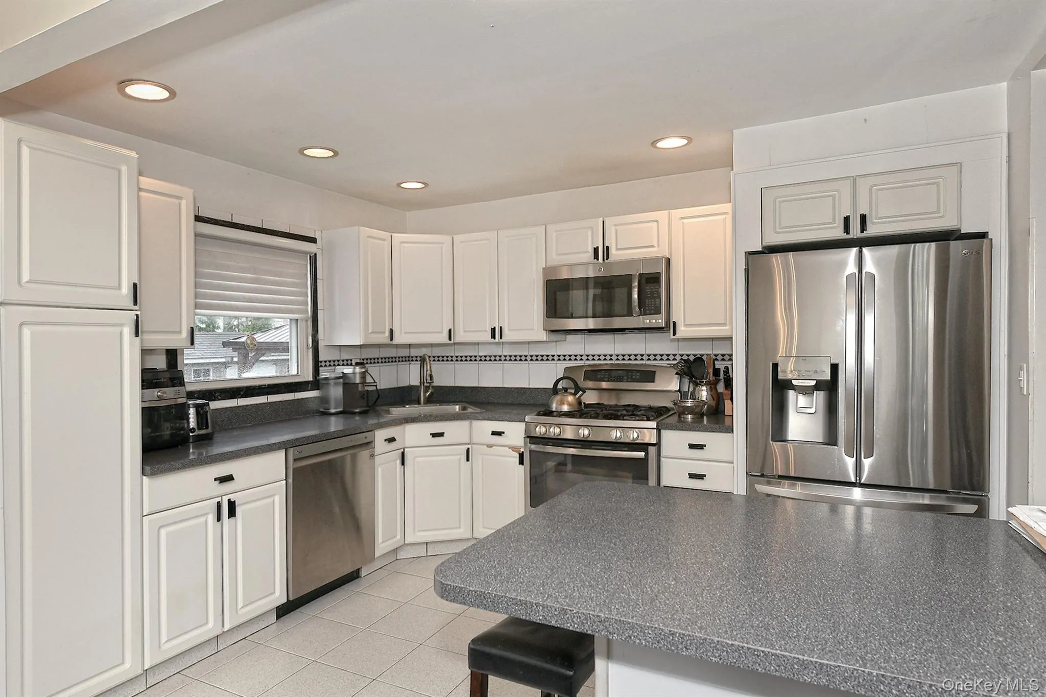 3730 Bernard Drive, Hempstead, NY, 4 Bedrooms Bedrooms, 9 Rooms Rooms,3 BathroomsBathrooms,Residential,For Rent,Bernard,0,1050473 3730 Bernard Drive, Hempstead, NY, 4 Bedrooms Bedrooms, 9 Rooms Rooms,3 BathroomsBathrooms,Residential,For Rent,Bernard,0,1050473