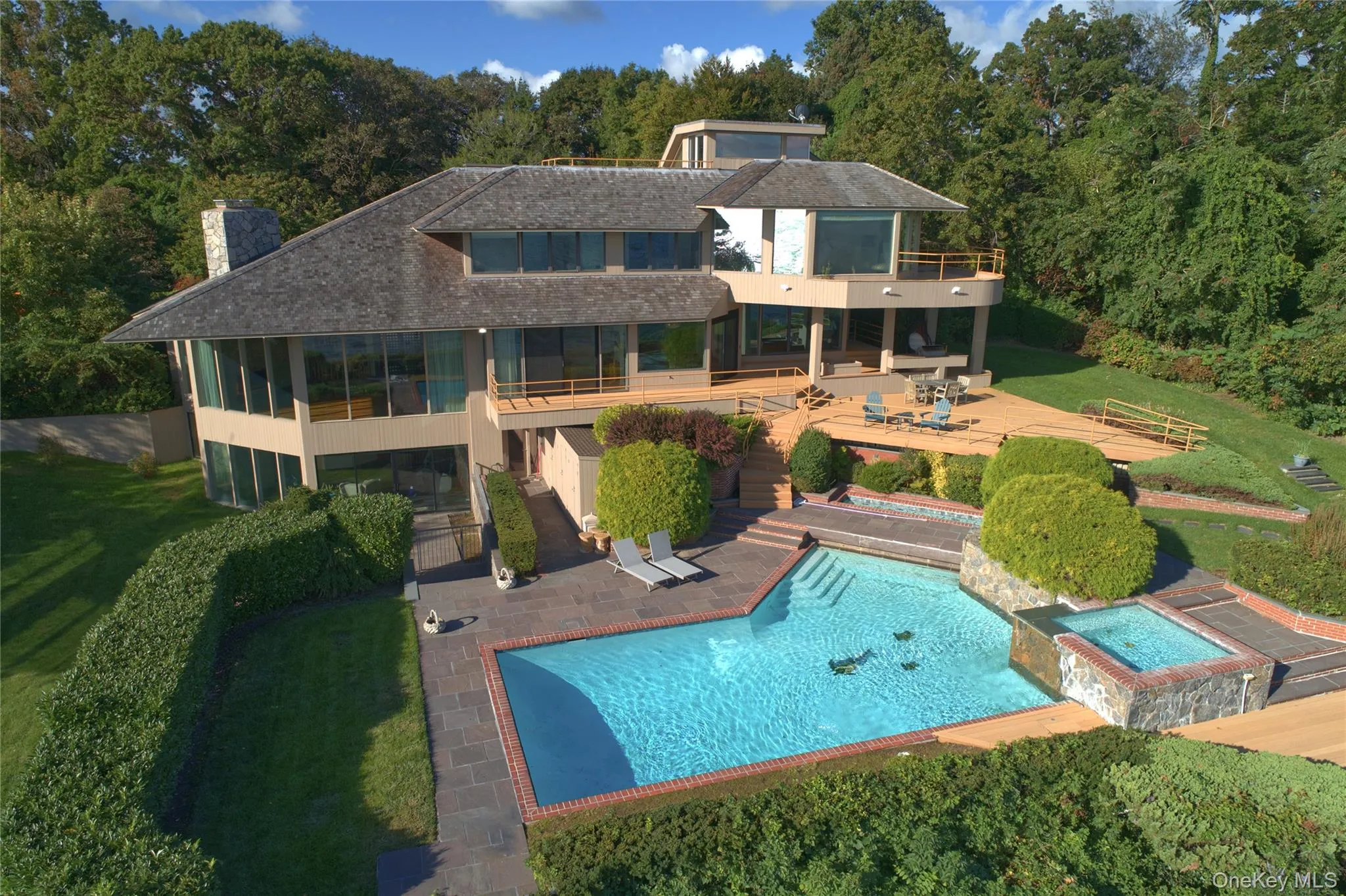 15 Gatsby Lane, North Hempstead, NY, 5 Bedrooms Bedrooms, 11 Rooms Rooms,6 BathroomsBathrooms,Residential,For Rent,Gatsby,0,1050476 15 Gatsby Lane, North Hempstead, NY, 5 Bedrooms Bedrooms, 11 Rooms Rooms,6 BathroomsBathrooms,Residential,For Rent,Gatsby,0,1050476
