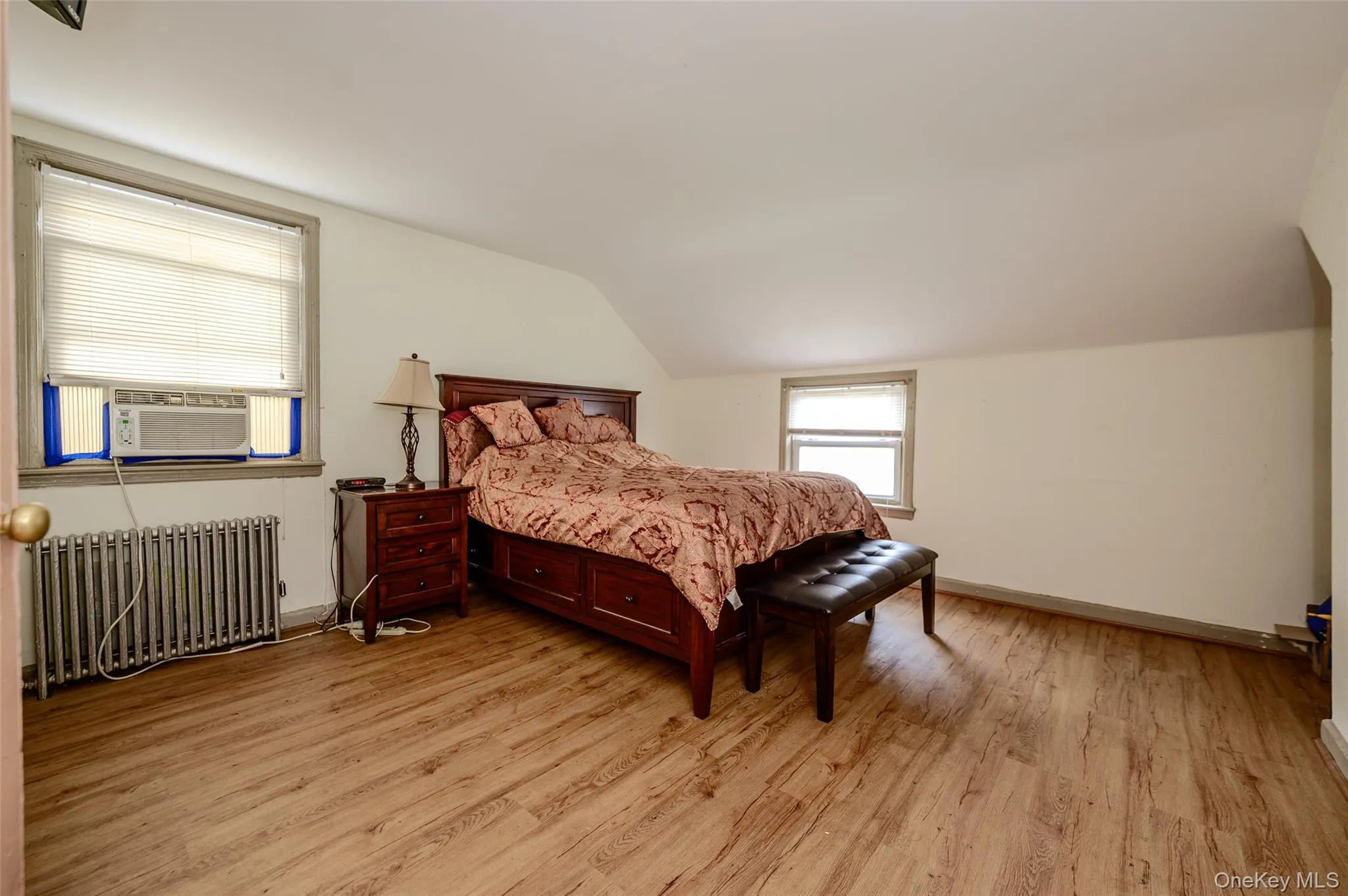 596 Irving Street, North Hempstead, NY, 4 Bedrooms Bedrooms, 5 Rooms Rooms,1 BathroomBathrooms,Residential,For Rent,Irving,0,1050482 596 Irving Street, North Hempstead, NY, 4 Bedrooms Bedrooms, 5 Rooms Rooms,1 BathroomBathrooms,Residential,For Rent,Irving,0,1050482