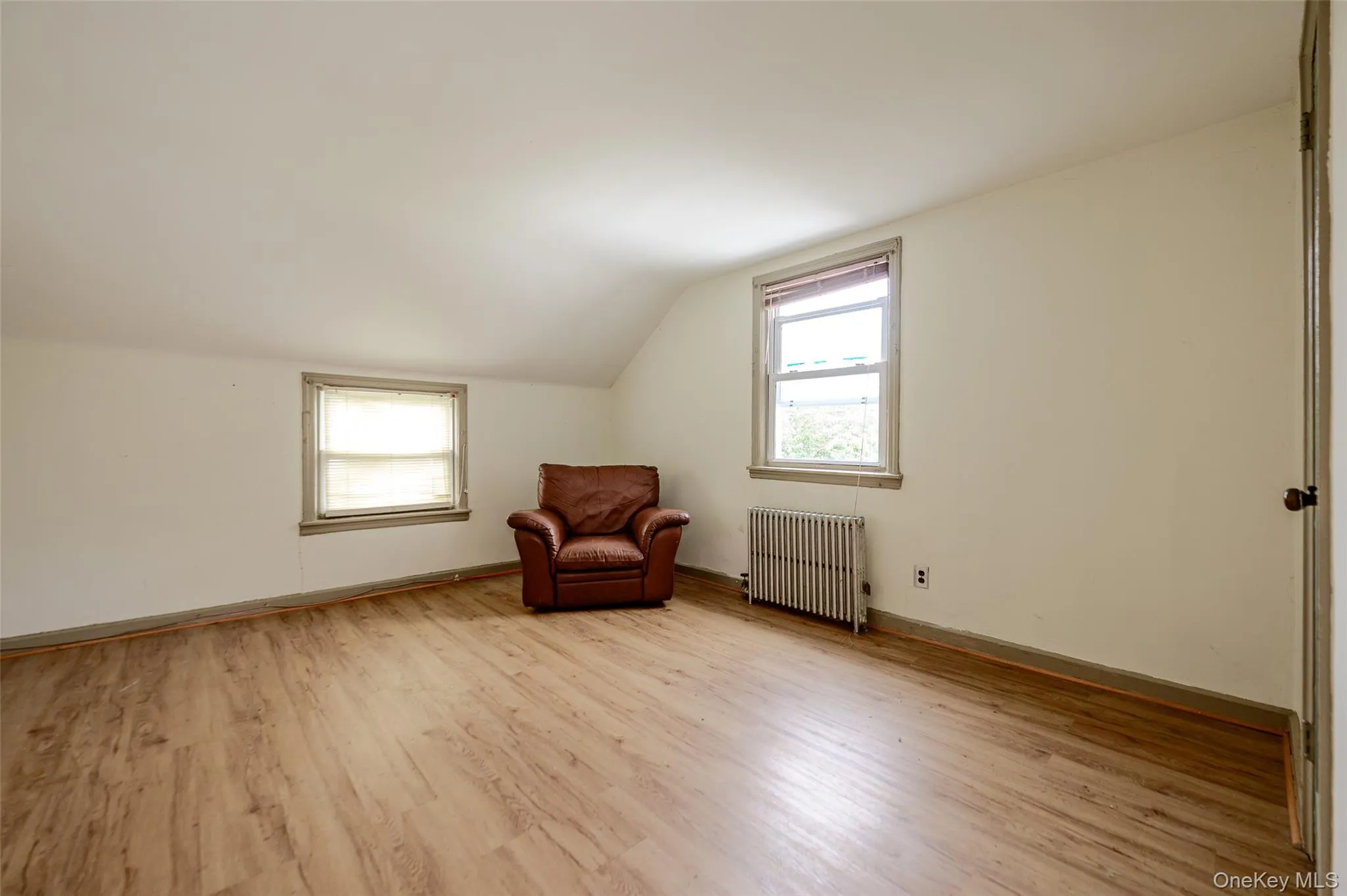 596 Irving Street, North Hempstead, NY, 4 Bedrooms Bedrooms, 5 Rooms Rooms,1 BathroomBathrooms,Residential,For Rent,Irving,0,1050482 596 Irving Street, North Hempstead, NY, 4 Bedrooms Bedrooms, 5 Rooms Rooms,1 BathroomBathrooms,Residential,For Rent,Irving,0,1050482