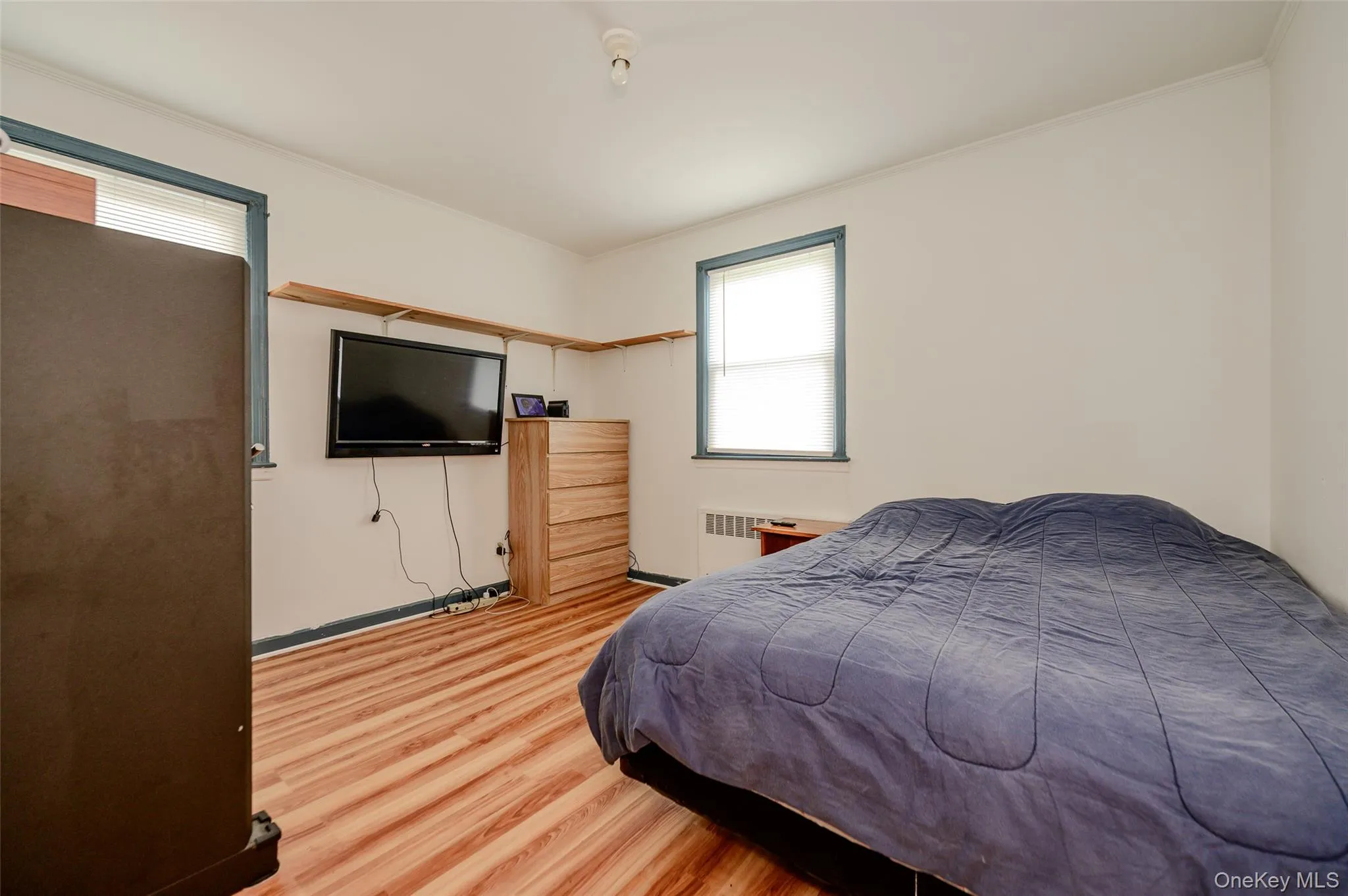 596 Irving Street, North Hempstead, NY, 4 Bedrooms Bedrooms, 5 Rooms Rooms,1 BathroomBathrooms,Residential,For Rent,Irving,0,1050482 596 Irving Street, North Hempstead, NY, 4 Bedrooms Bedrooms, 5 Rooms Rooms,1 BathroomBathrooms,Residential,For Rent,Irving,0,1050482