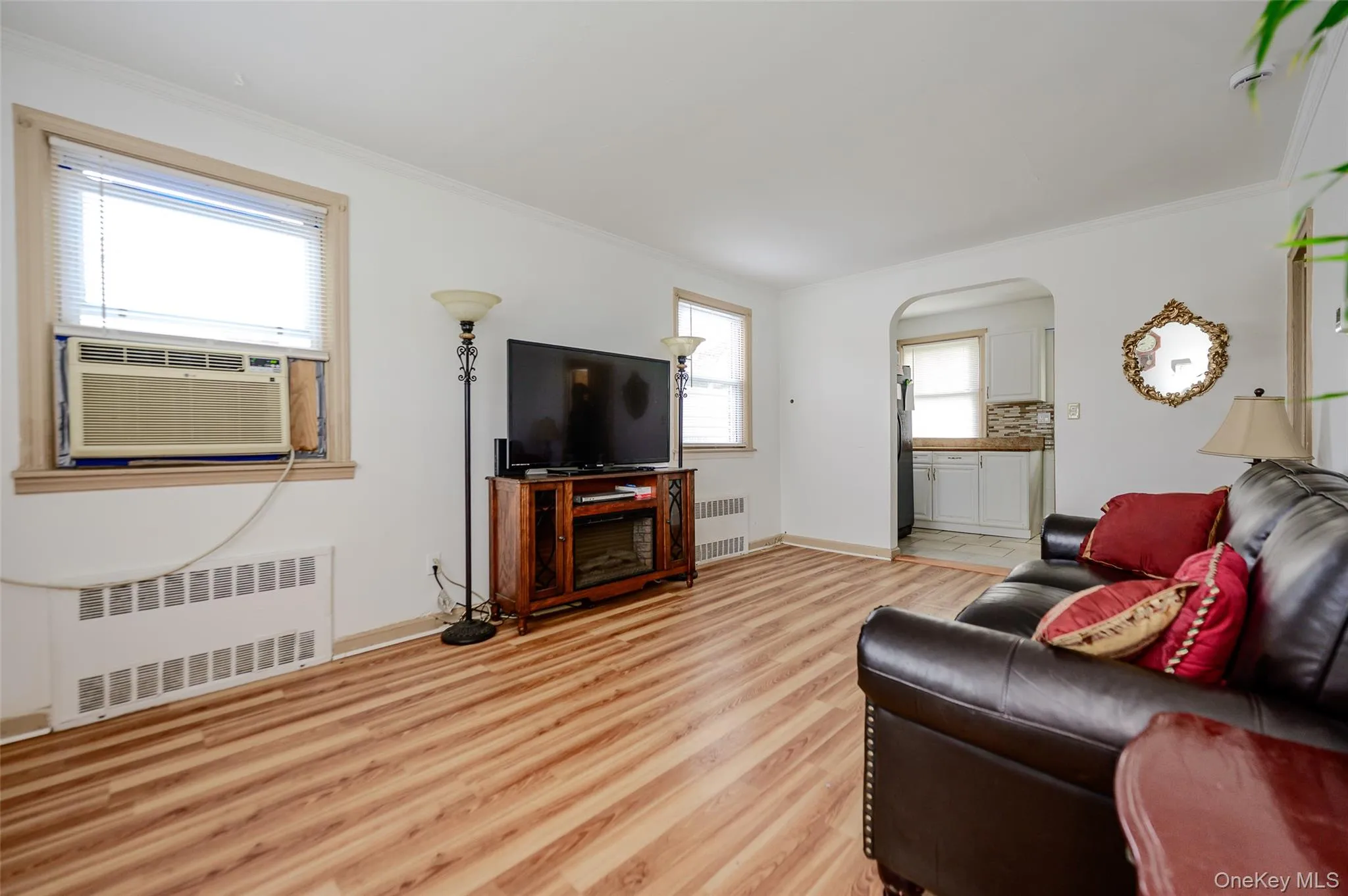 596 Irving Street, North Hempstead, NY, 4 Bedrooms Bedrooms, 5 Rooms Rooms,1 BathroomBathrooms,Residential,For Rent,Irving,0,1050482 596 Irving Street, North Hempstead, NY, 4 Bedrooms Bedrooms, 5 Rooms Rooms,1 BathroomBathrooms,Residential,For Rent,Irving,0,1050482
