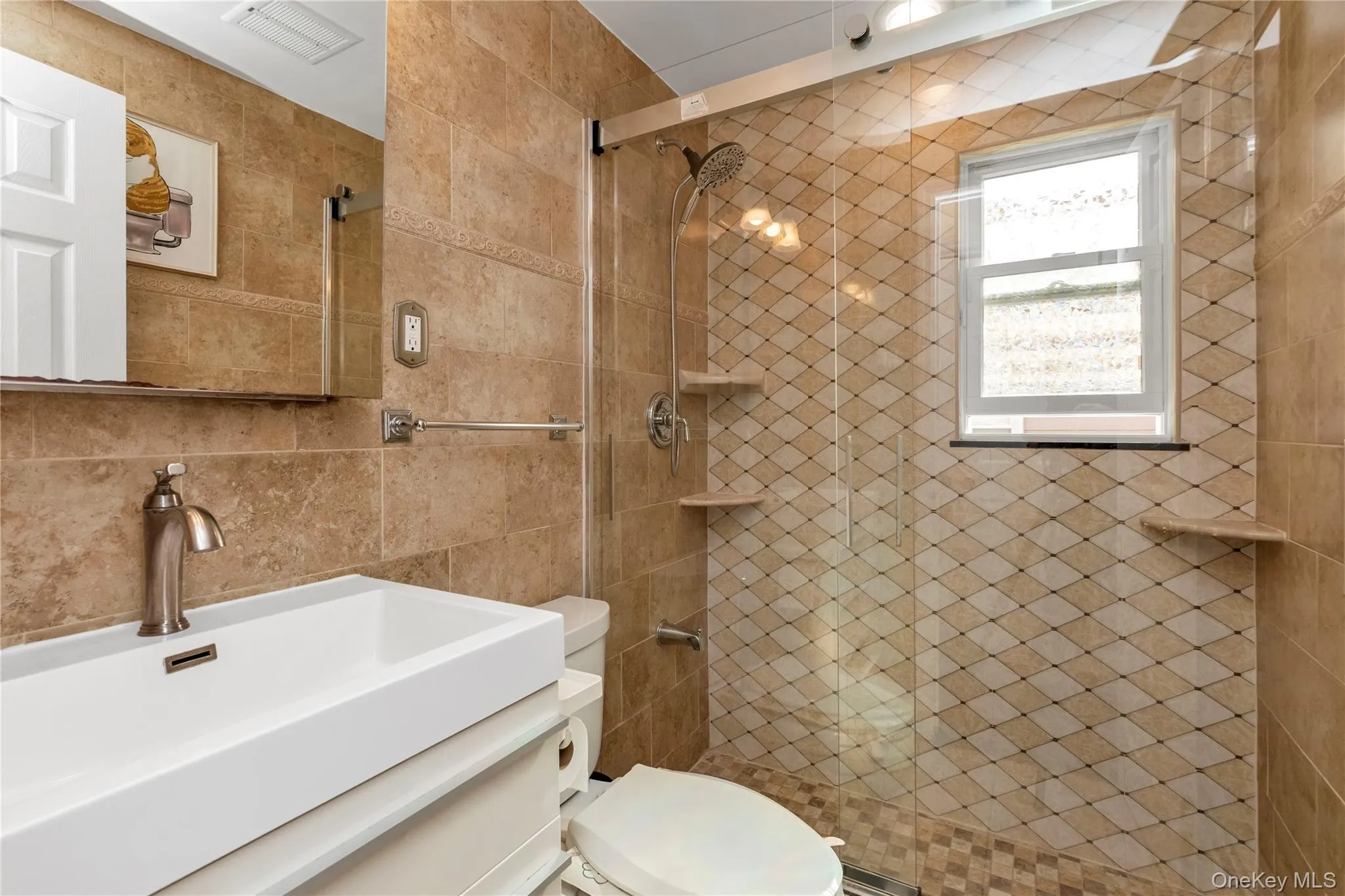 1St Floor Bath 1St Floor Bath