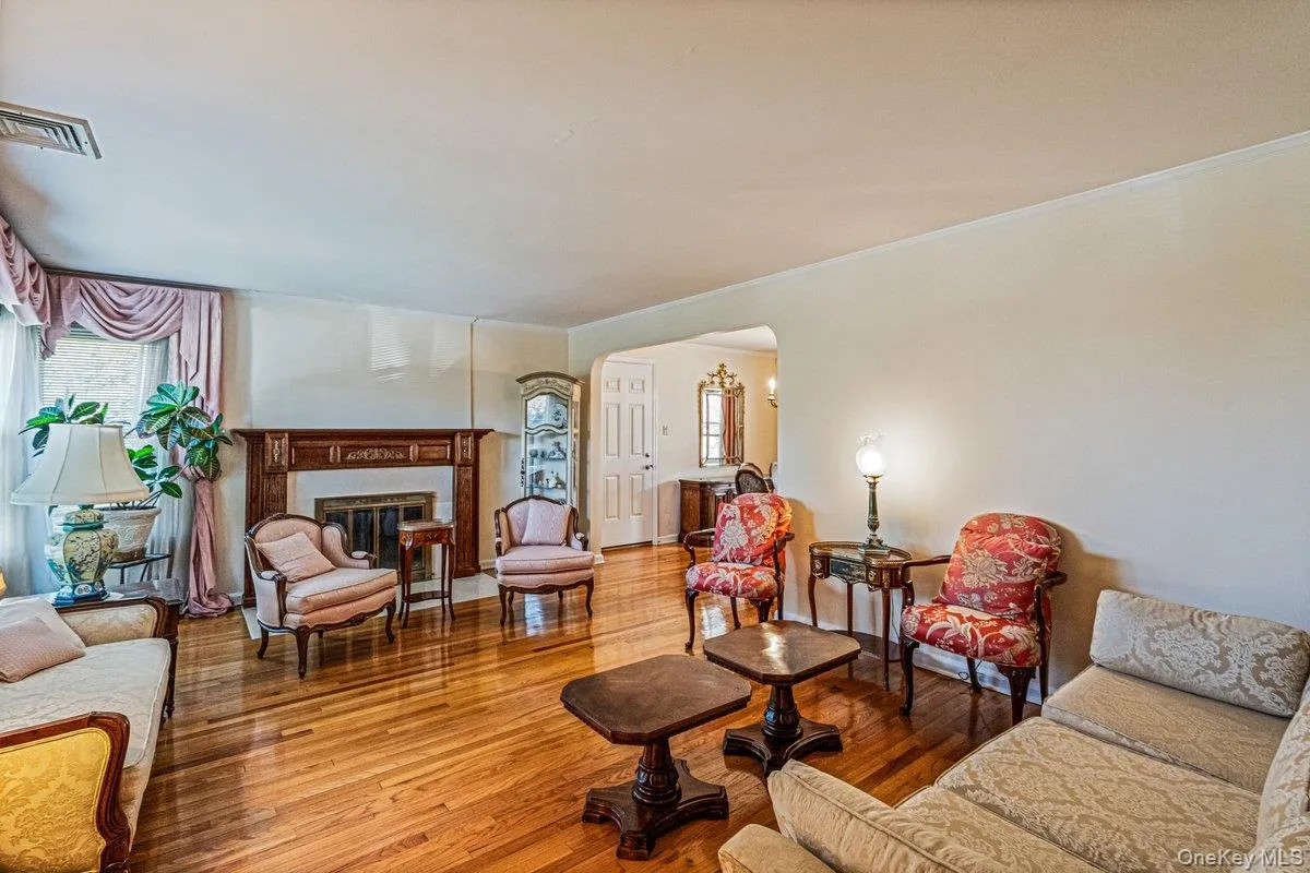 14-05 156th Street, New York, NY, 4 Bedrooms Bedrooms, 8 Rooms Rooms,2 BathroomsBathrooms,Residential,For Rent,156th,0,1050486 14-05 156th Street, New York, NY, 4 Bedrooms Bedrooms, 8 Rooms Rooms,2 BathroomsBathrooms,Residential,For Rent,156th,0,1050486