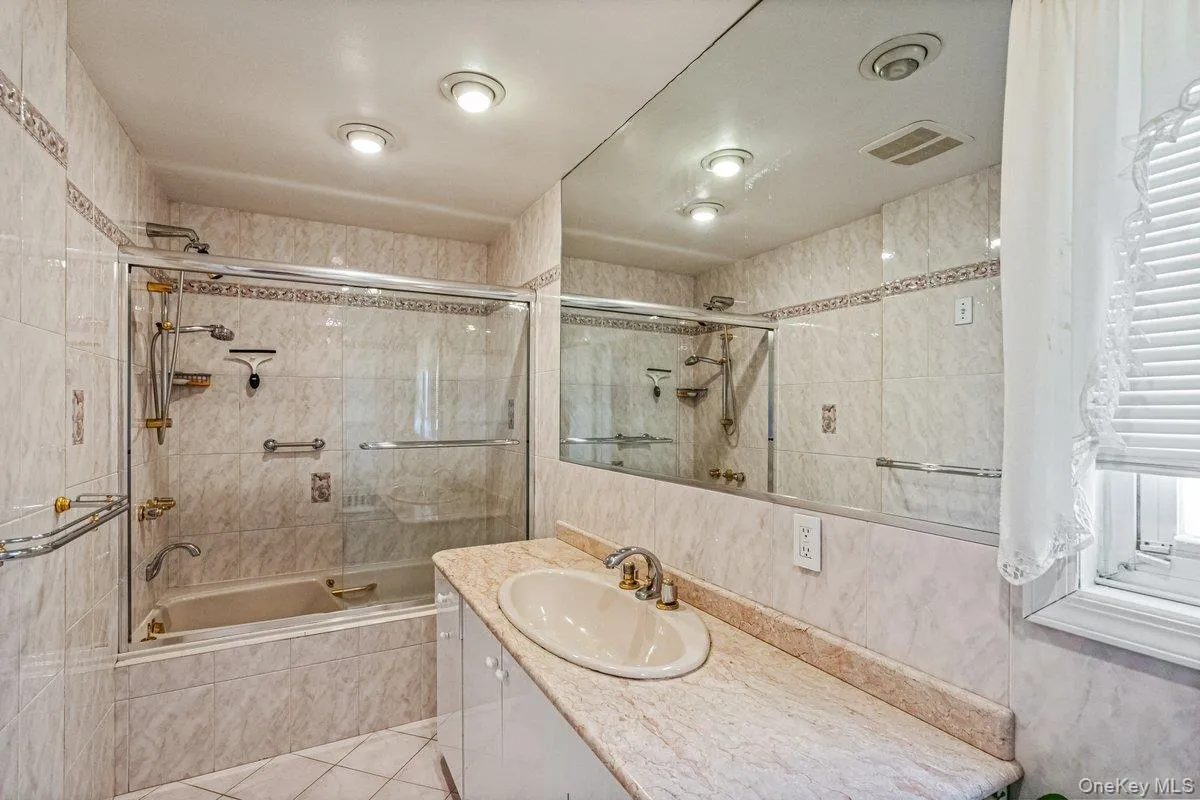 14-05 156th Street, New York, NY, 4 Bedrooms Bedrooms, 8 Rooms Rooms,2 BathroomsBathrooms,Residential,For Rent,156th,0,1050486 14-05 156th Street, New York, NY, 4 Bedrooms Bedrooms, 8 Rooms Rooms,2 BathroomsBathrooms,Residential,For Rent,156th,0,1050486