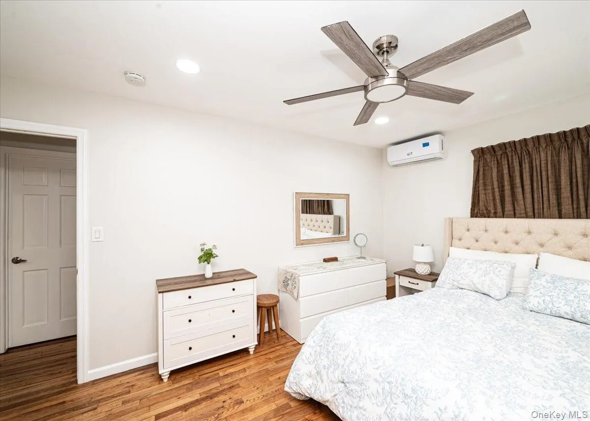 1364 5th Avenue, Islip, NY, 3 Bedrooms Bedrooms, 6 Rooms Rooms,1 BathroomBathrooms,Residential,For Rent,5th,0,1050489 1364 5th Avenue, Islip, NY, 3 Bedrooms Bedrooms, 6 Rooms Rooms,1 BathroomBathrooms,Residential,For Rent,5th,0,1050489