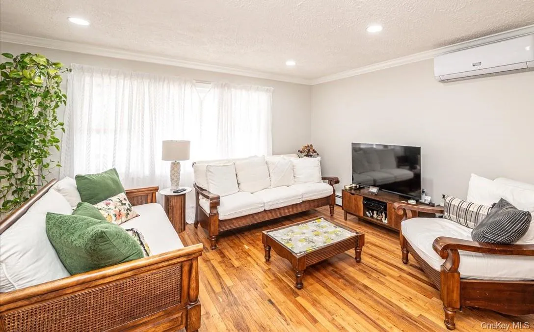 1364 5th Avenue, Islip, NY, 3 Bedrooms Bedrooms, 6 Rooms Rooms,1 BathroomBathrooms,Residential,For Rent,5th,0,1050489 1364 5th Avenue, Islip, NY, 3 Bedrooms Bedrooms, 6 Rooms Rooms,1 BathroomBathrooms,Residential,For Rent,5th,0,1050489