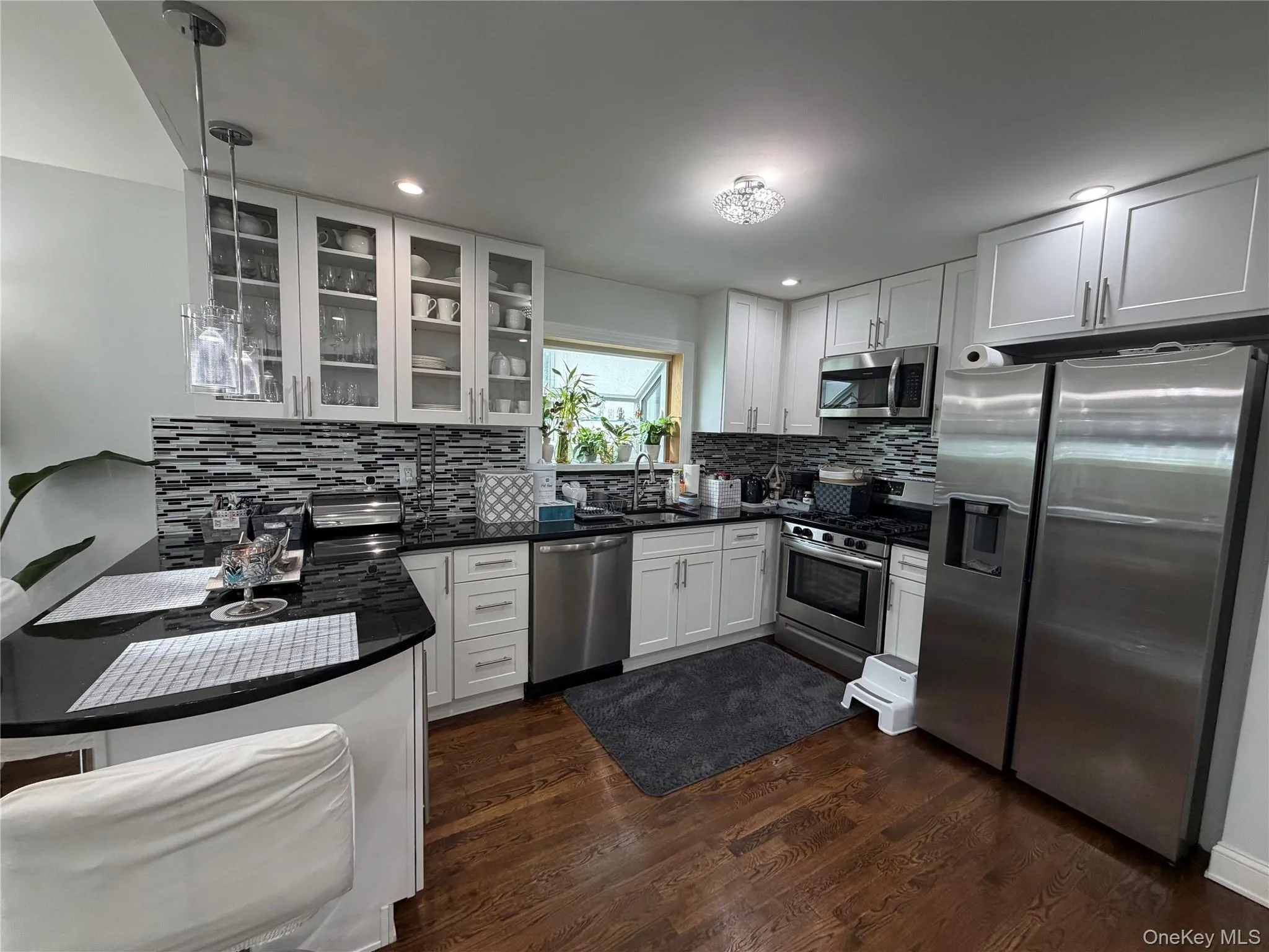 160-28 87th Street, New York, NY, 4 Bedrooms Bedrooms, 9 Rooms Rooms,2 BathroomsBathrooms,Residential,For Rent,87th,0,1050493 160-28 87th Street, New York, NY, 4 Bedrooms Bedrooms, 9 Rooms Rooms,2 BathroomsBathrooms,Residential,For Rent,87th,0,1050493