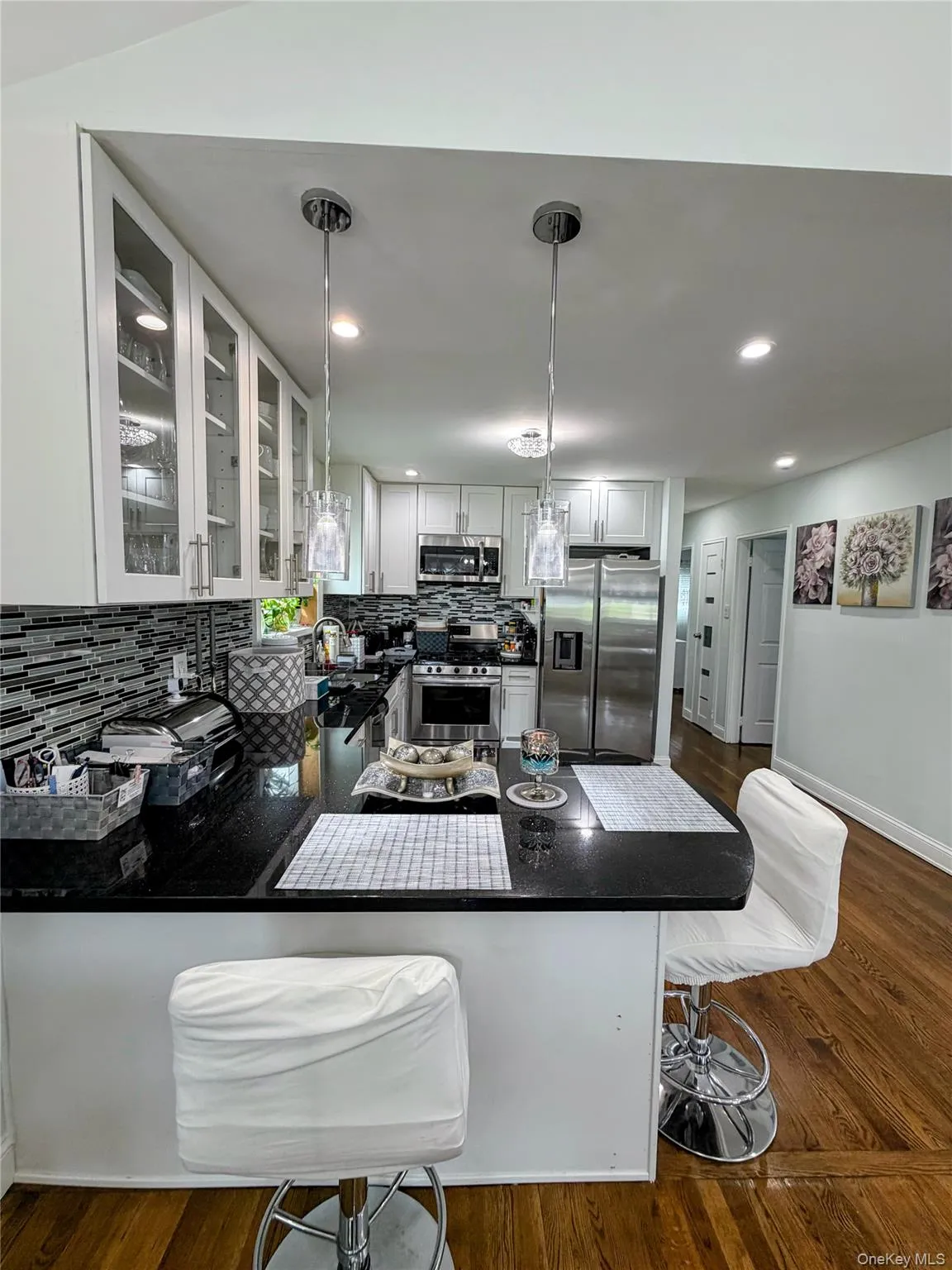 160-28 87th Street, New York, NY, 4 Bedrooms Bedrooms, 9 Rooms Rooms,2 BathroomsBathrooms,Residential,For Rent,87th,0,1050493 160-28 87th Street, New York, NY, 4 Bedrooms Bedrooms, 9 Rooms Rooms,2 BathroomsBathrooms,Residential,For Rent,87th,0,1050493