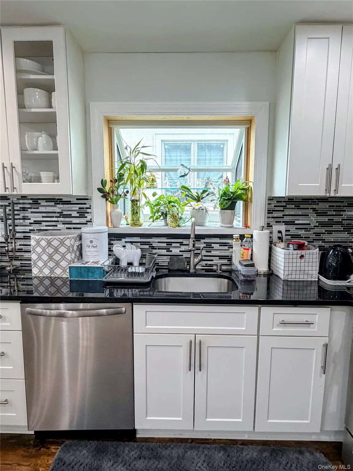 160-28 87th Street, New York, NY, 4 Bedrooms Bedrooms, 9 Rooms Rooms,2 BathroomsBathrooms,Residential,For Rent,87th,0,1050493 160-28 87th Street, New York, NY, 4 Bedrooms Bedrooms, 9 Rooms Rooms,2 BathroomsBathrooms,Residential,For Rent,87th,0,1050493