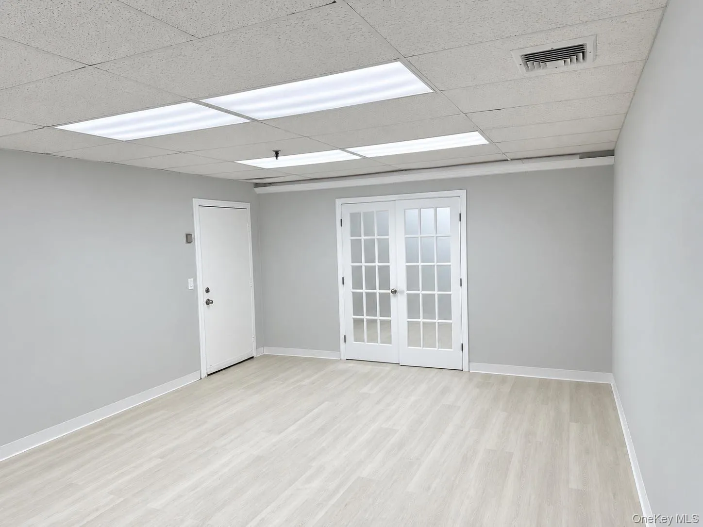 91 Broadway, Huntington, NY, ,Commercial Lease,For Rent,Broadway,0,1050499 91 Broadway, Huntington, NY, ,Commercial Lease,For Rent,Broadway,0,1050499