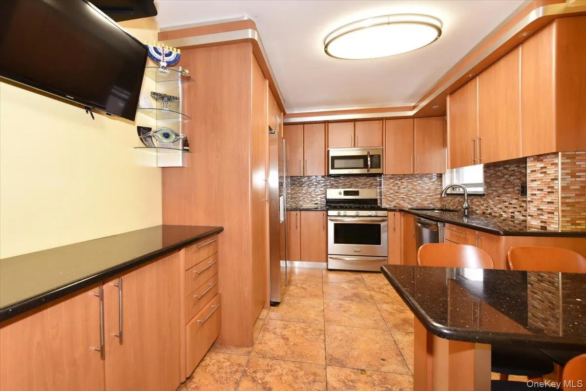 9737 63rd Road, New York, NY, 3 Bedrooms Bedrooms, 5 Rooms Rooms,1 BathroomBathrooms,Residential,For Rent,63rd,0,1050500 9737 63rd Road, New York, NY, 3 Bedrooms Bedrooms, 5 Rooms Rooms,1 BathroomBathrooms,Residential,For Rent,63rd,0,1050500
