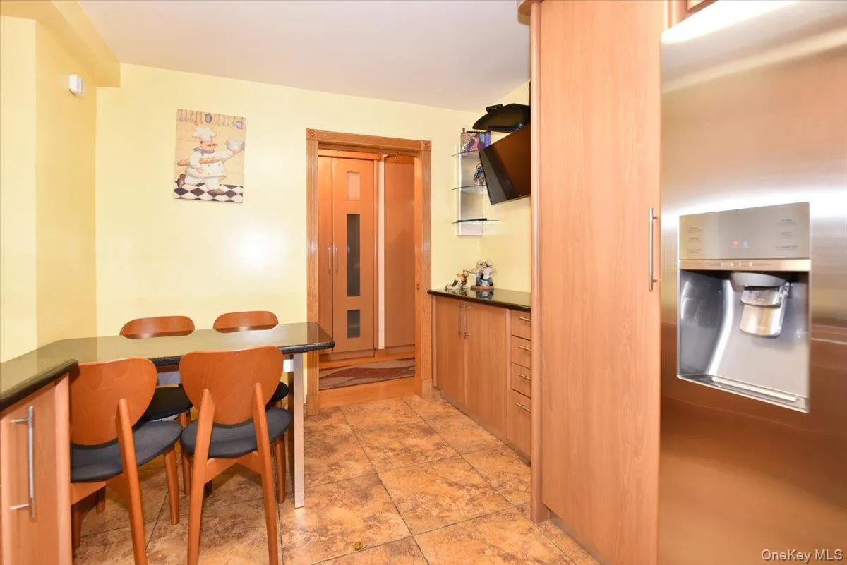 9737 63rd Road, New York, NY, 3 Bedrooms Bedrooms, 5 Rooms Rooms,1 BathroomBathrooms,Residential,For Rent,63rd,0,1050500 9737 63rd Road, New York, NY, 3 Bedrooms Bedrooms, 5 Rooms Rooms,1 BathroomBathrooms,Residential,For Rent,63rd,0,1050500