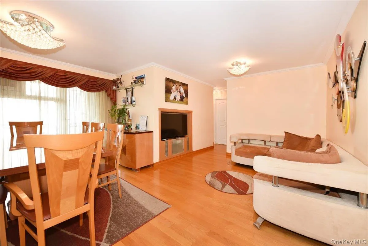 9737 63rd Road, New York, NY, 3 Bedrooms Bedrooms, 5 Rooms Rooms,1 BathroomBathrooms,Residential,For Rent,63rd,0,1050500 9737 63rd Road, New York, NY, 3 Bedrooms Bedrooms, 5 Rooms Rooms,1 BathroomBathrooms,Residential,For Rent,63rd,0,1050500