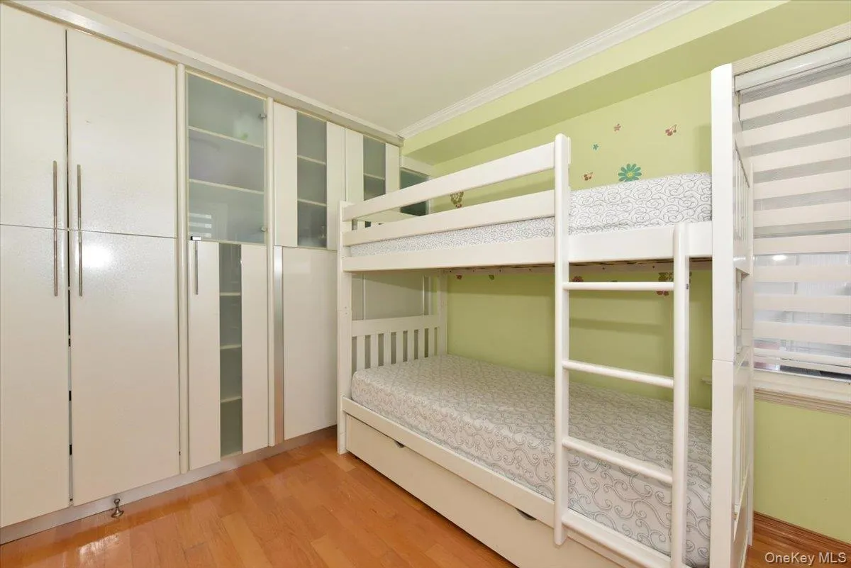 9737 63rd Road, New York, NY, 3 Bedrooms Bedrooms, 5 Rooms Rooms,1 BathroomBathrooms,Residential,For Rent,63rd,0,1050500 9737 63rd Road, New York, NY, 3 Bedrooms Bedrooms, 5 Rooms Rooms,1 BathroomBathrooms,Residential,For Rent,63rd,0,1050500