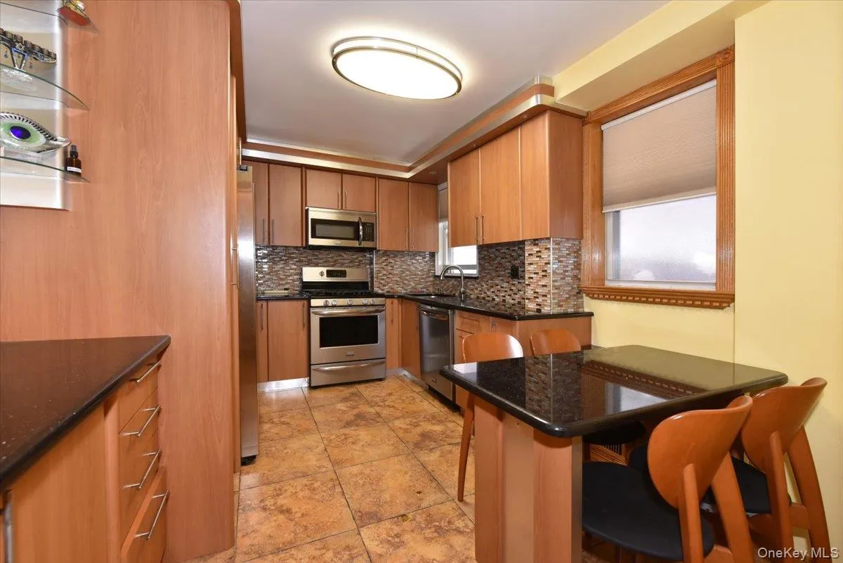 9737 63rd Road, New York, NY, 3 Bedrooms Bedrooms, 5 Rooms Rooms,1 BathroomBathrooms,Residential,For Rent,63rd,0,1050500 9737 63rd Road, New York, NY, 3 Bedrooms Bedrooms, 5 Rooms Rooms,1 BathroomBathrooms,Residential,For Rent,63rd,0,1050500