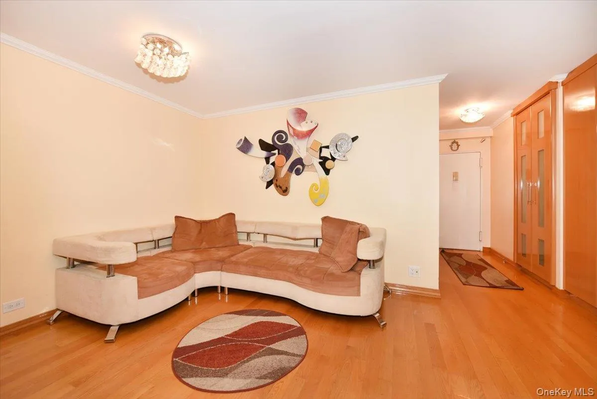 9737 63rd Road, New York, NY, 3 Bedrooms Bedrooms, 5 Rooms Rooms,1 BathroomBathrooms,Residential,For Rent,63rd,0,1050500 9737 63rd Road, New York, NY, 3 Bedrooms Bedrooms, 5 Rooms Rooms,1 BathroomBathrooms,Residential,For Rent,63rd,0,1050500