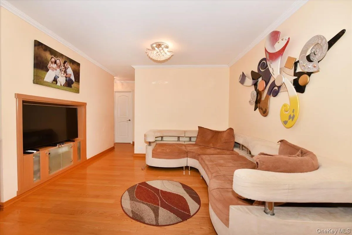 9737 63rd Road, New York, NY, 3 Bedrooms Bedrooms, 5 Rooms Rooms,1 BathroomBathrooms,Residential,For Rent,63rd,0,1050500 9737 63rd Road, New York, NY, 3 Bedrooms Bedrooms, 5 Rooms Rooms,1 BathroomBathrooms,Residential,For Rent,63rd,0,1050500