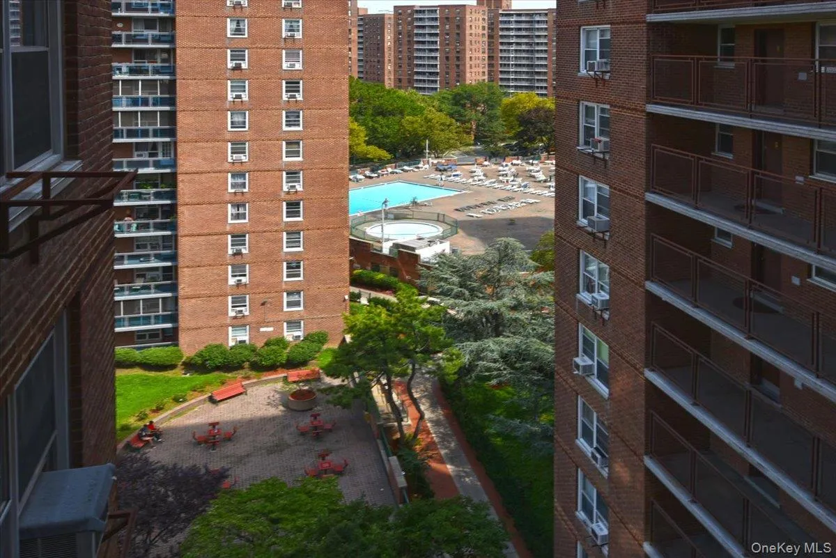 9737 63rd Road, New York, NY, 3 Bedrooms Bedrooms, 5 Rooms Rooms,1 BathroomBathrooms,Residential,For Rent,63rd,0,1050500 9737 63rd Road, New York, NY, 3 Bedrooms Bedrooms, 5 Rooms Rooms,1 BathroomBathrooms,Residential,For Rent,63rd,0,1050500