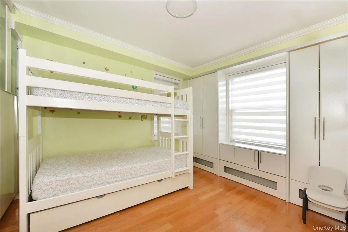 9737 63rd Road, New York, NY, 3 Bedrooms Bedrooms, 5 Rooms Rooms,1 BathroomBathrooms,Residential,For Rent,63rd,0,1050500 9737 63rd Road, New York, NY, 3 Bedrooms Bedrooms, 5 Rooms Rooms,1 BathroomBathrooms,Residential,For Rent,63rd,0,1050500