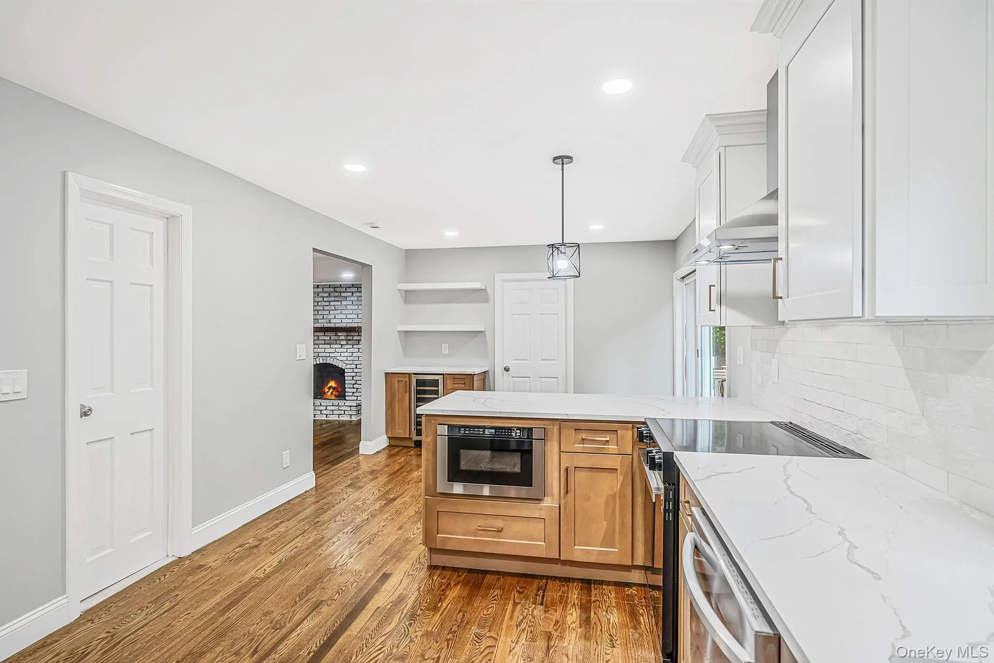 15 Sands Lane, Brookhaven, NY, 5 Bedrooms Bedrooms, 12 Rooms Rooms,3 BathroomsBathrooms,Residential,For Rent,Sands,0,1050505 15 Sands Lane, Brookhaven, NY, 5 Bedrooms Bedrooms, 12 Rooms Rooms,3 BathroomsBathrooms,Residential,For Rent,Sands,0,1050505