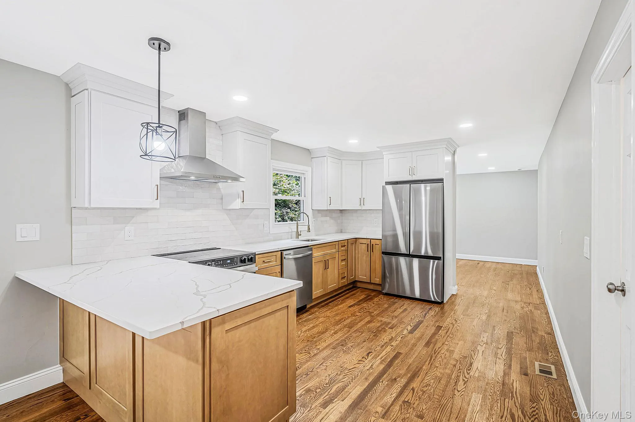 15 Sands Lane, Brookhaven, NY, 5 Bedrooms Bedrooms, 12 Rooms Rooms,3 BathroomsBathrooms,Residential,For Rent,Sands,0,1050505 15 Sands Lane, Brookhaven, NY, 5 Bedrooms Bedrooms, 12 Rooms Rooms,3 BathroomsBathrooms,Residential,For Rent,Sands,0,1050505