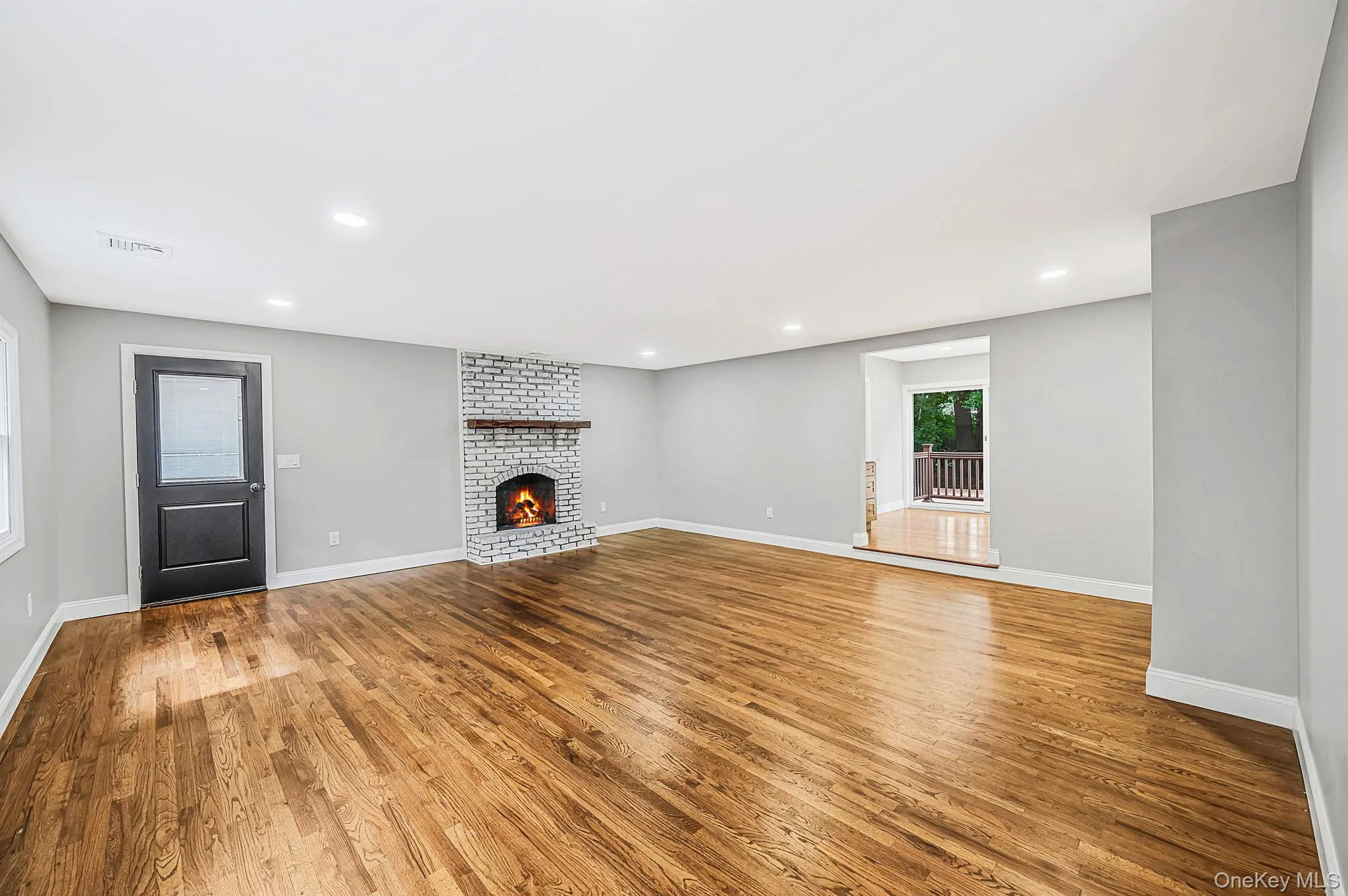 15 Sands Lane, Brookhaven, NY, 5 Bedrooms Bedrooms, 12 Rooms Rooms,3 BathroomsBathrooms,Residential,For Rent,Sands,0,1050505 15 Sands Lane, Brookhaven, NY, 5 Bedrooms Bedrooms, 12 Rooms Rooms,3 BathroomsBathrooms,Residential,For Rent,Sands,0,1050505