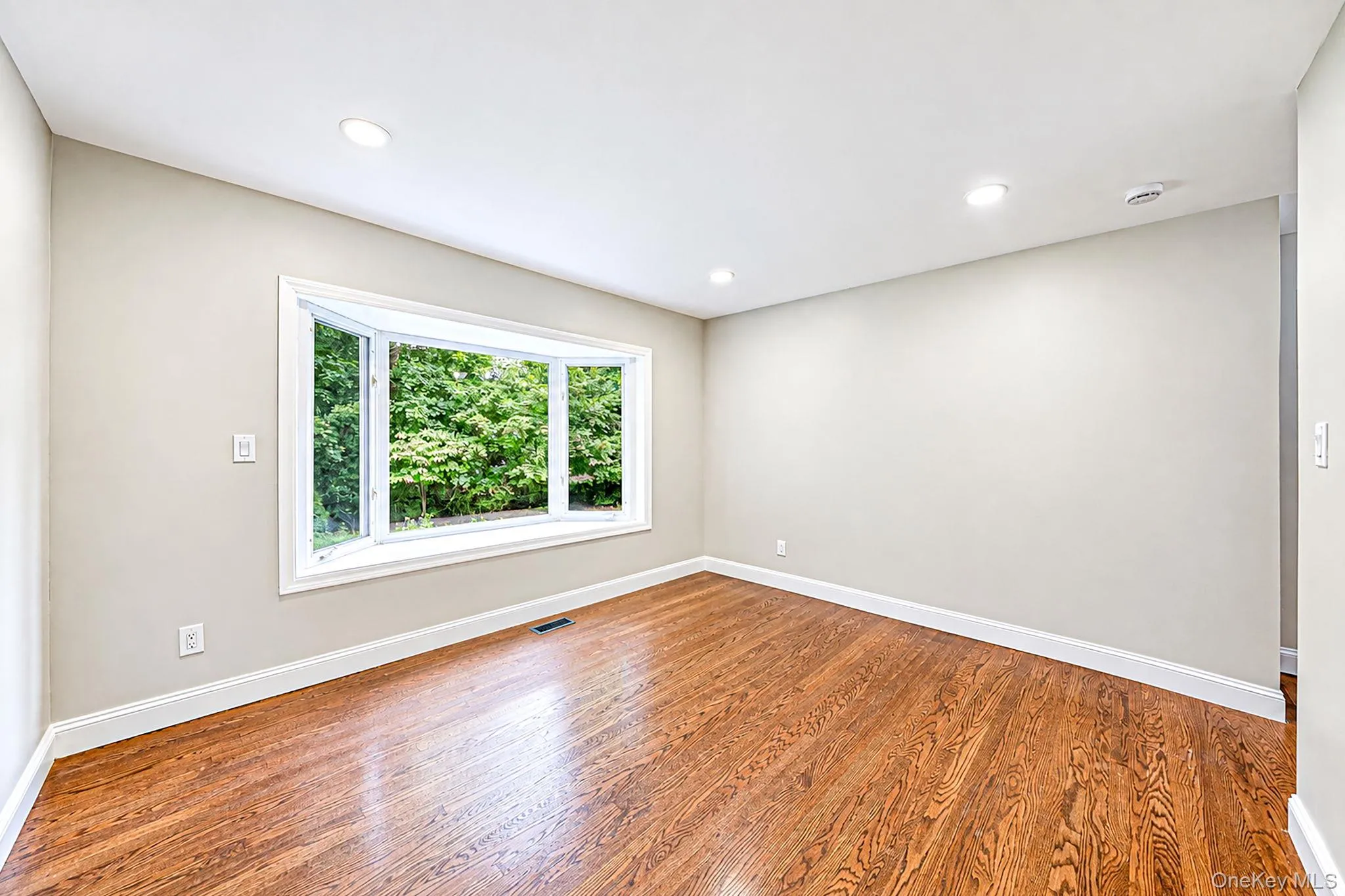 15 Sands Lane, Brookhaven, NY, 5 Bedrooms Bedrooms, 12 Rooms Rooms,3 BathroomsBathrooms,Residential,For Rent,Sands,0,1050505 15 Sands Lane, Brookhaven, NY, 5 Bedrooms Bedrooms, 12 Rooms Rooms,3 BathroomsBathrooms,Residential,For Rent,Sands,0,1050505