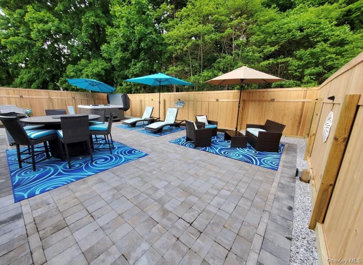 572 Montauk Highway, Southampton, NY, 6 Bedroom Bedrooms, 14 Room Rooms,2 BathroomBathrooms,Residential Lease,For Rent,Montauk Highway,0,1050511 572 Montauk Highway, Southampton, NY, 6 Bedroom Bedrooms, 14 Room Rooms,2 BathroomBathrooms,Residential Lease,For Rent,Montauk Highway,0,1050511