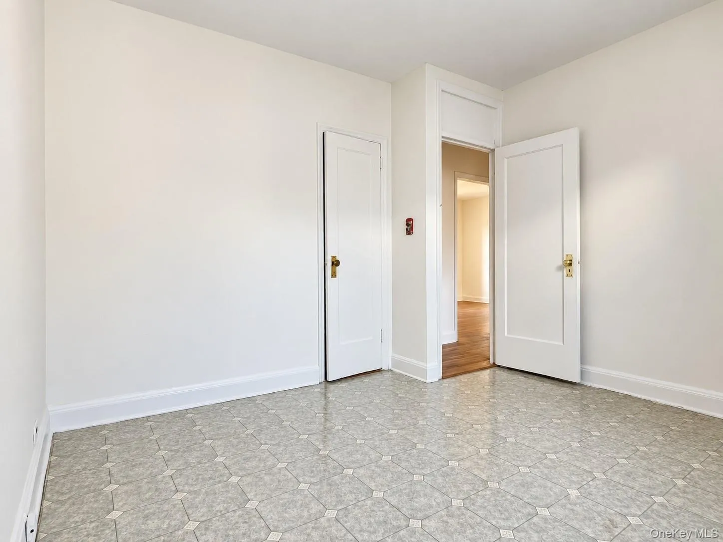 43-10 48 Avenue, New York, NY, 2 Bedrooms Bedrooms, 4 Rooms Rooms,1 BathroomBathrooms,Residential,For Rent,48,0,1050512 43-10 48 Avenue, New York, NY, 2 Bedrooms Bedrooms, 4 Rooms Rooms,1 BathroomBathrooms,Residential,For Rent,48,0,1050512