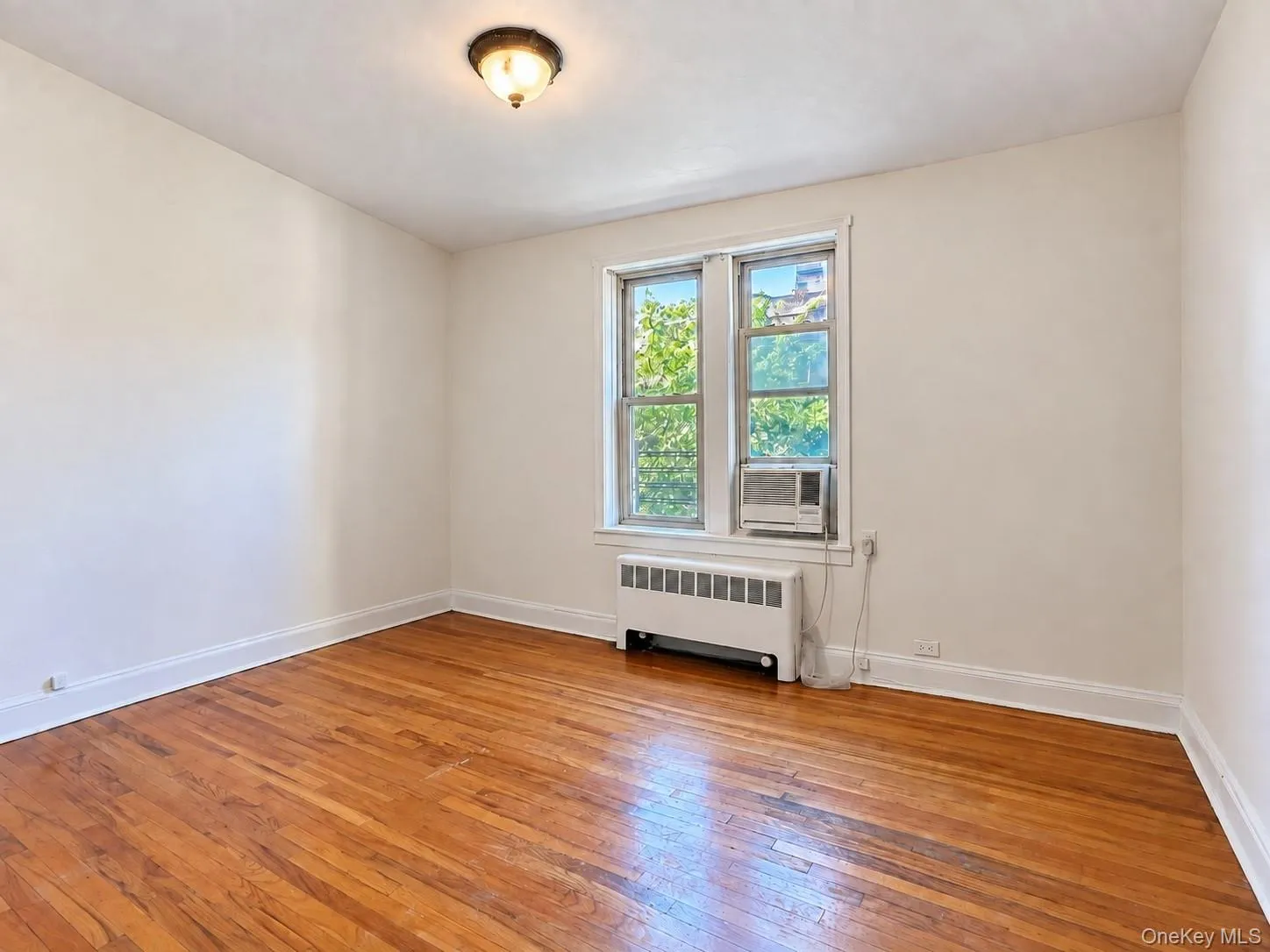 43-10 48 Avenue, New York, NY, 2 Bedrooms Bedrooms, 4 Rooms Rooms,1 BathroomBathrooms,Residential,For Rent,48,0,1050512 43-10 48 Avenue, New York, NY, 2 Bedrooms Bedrooms, 4 Rooms Rooms,1 BathroomBathrooms,Residential,For Rent,48,0,1050512