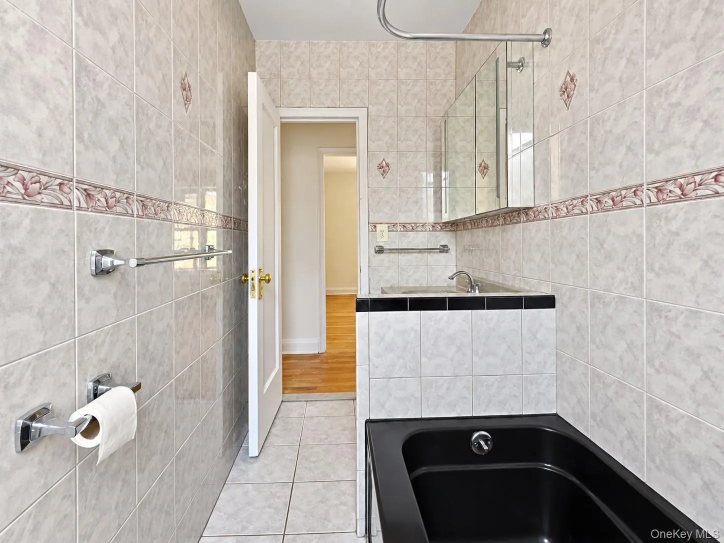 43-10 48 Avenue, New York, NY, 2 Bedrooms Bedrooms, 4 Rooms Rooms,1 BathroomBathrooms,Residential,For Rent,48,0,1050512 43-10 48 Avenue, New York, NY, 2 Bedrooms Bedrooms, 4 Rooms Rooms,1 BathroomBathrooms,Residential,For Rent,48,0,1050512